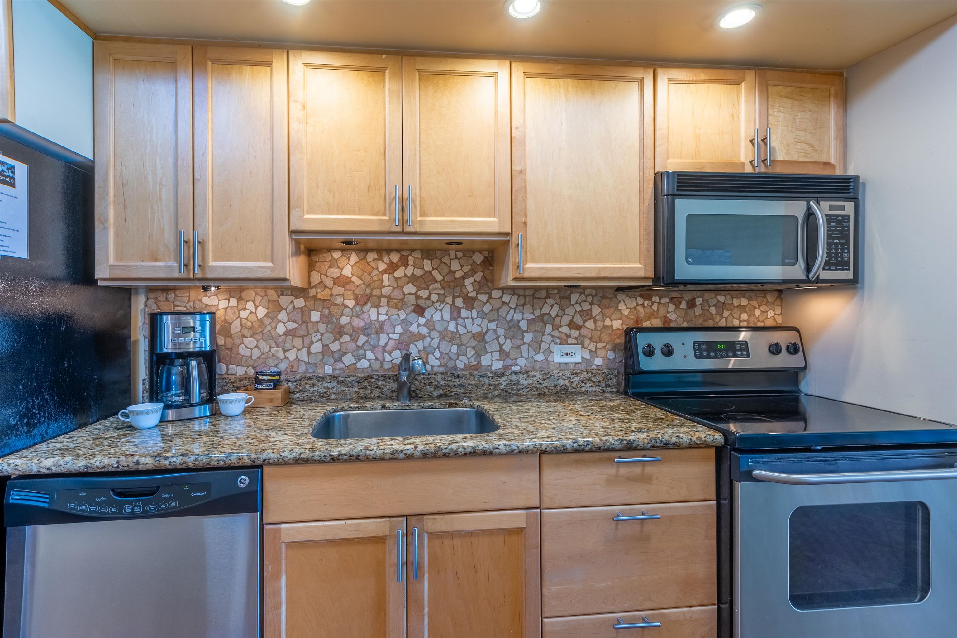 Maui Eldorado II condo # A-110, Lahaina, Hawaii - photo 11 of 38