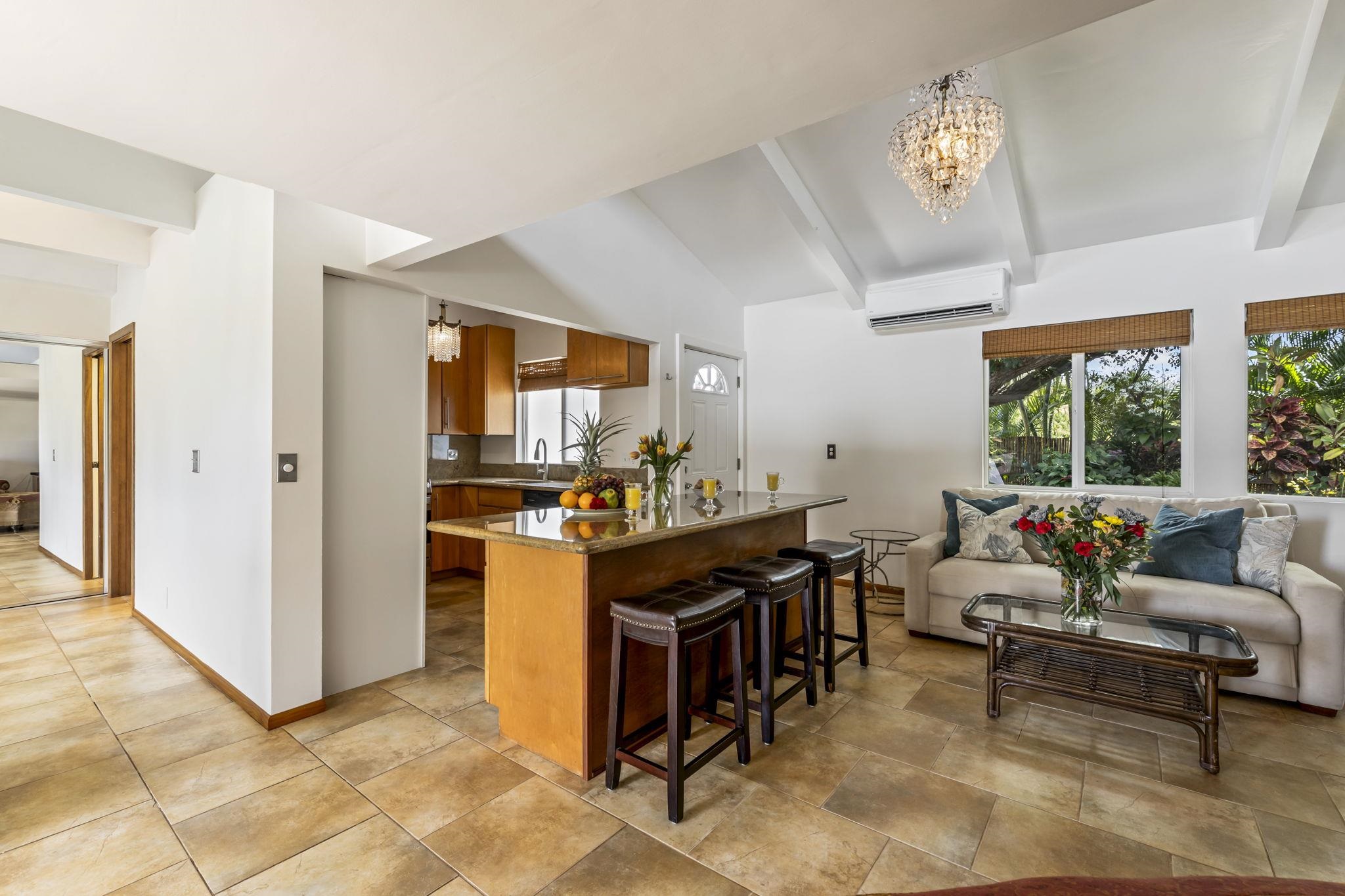 2670  Kanakanui Rd Keonekai Heights, Kihei home - photo 7 of 42