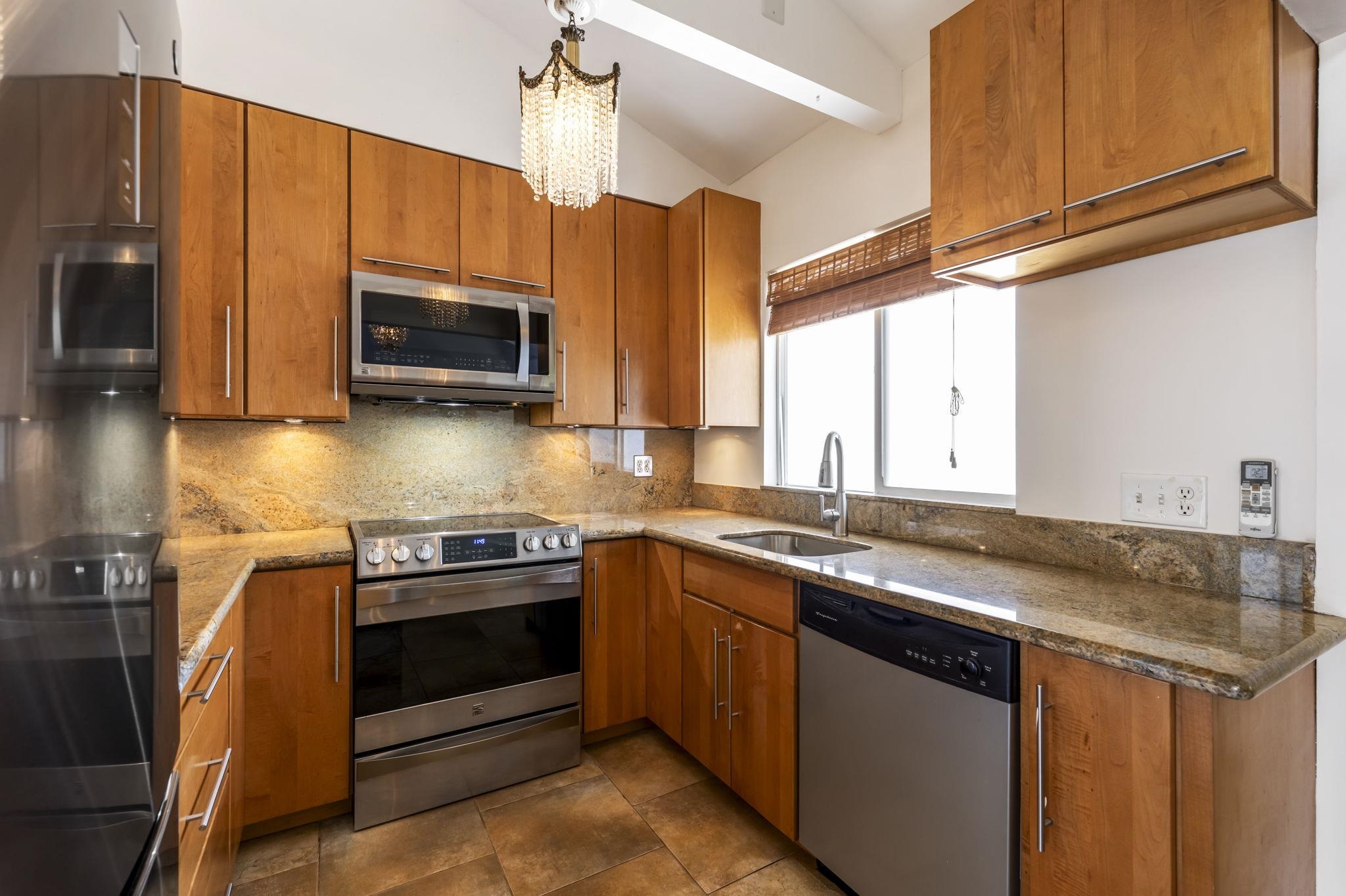 2670  Kanakanui Rd Keonekai Heights, Kihei home - photo 9 of 42