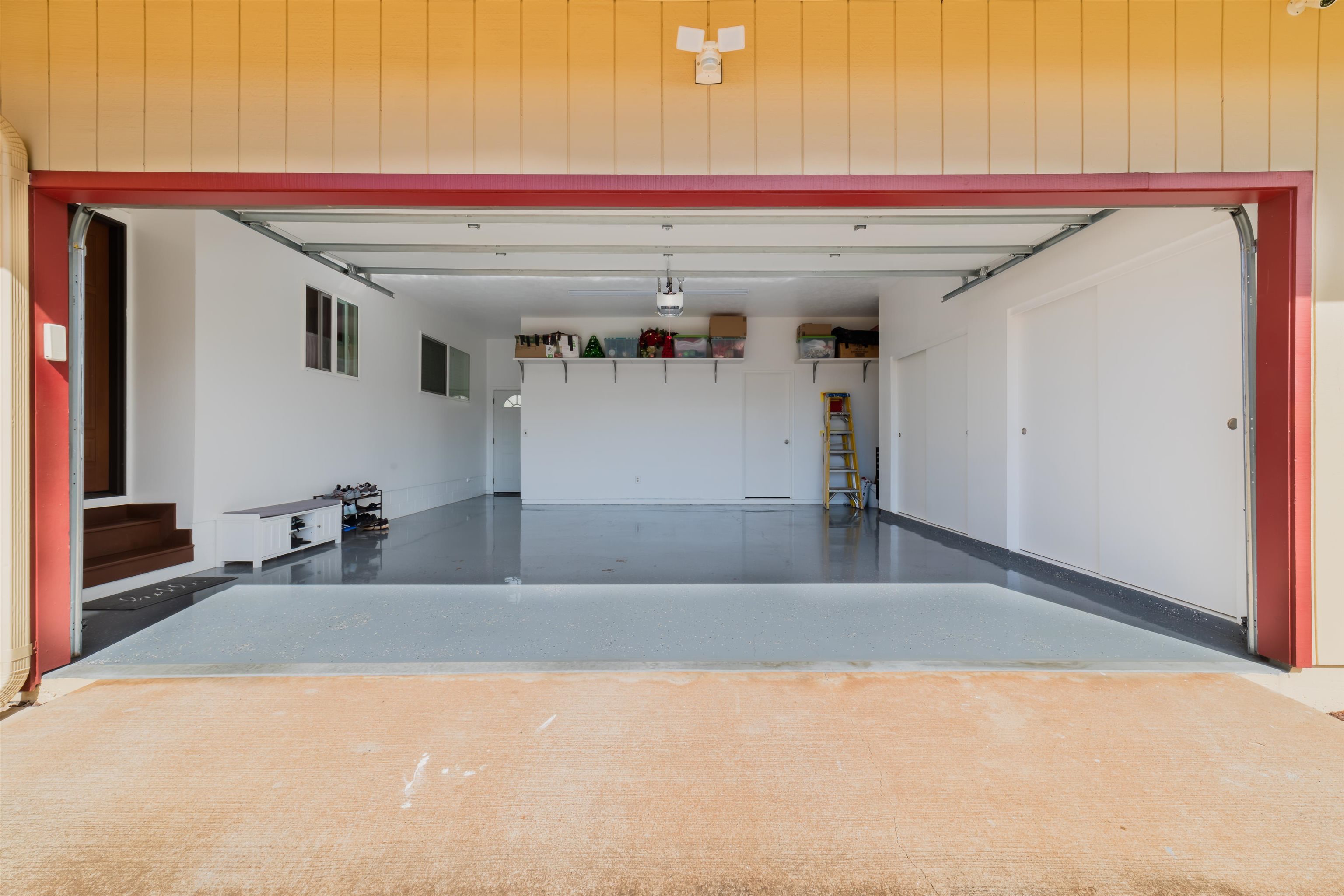 2679  Kamelani Loop Country Club Estate, Pukalani home - photo 27 of 50