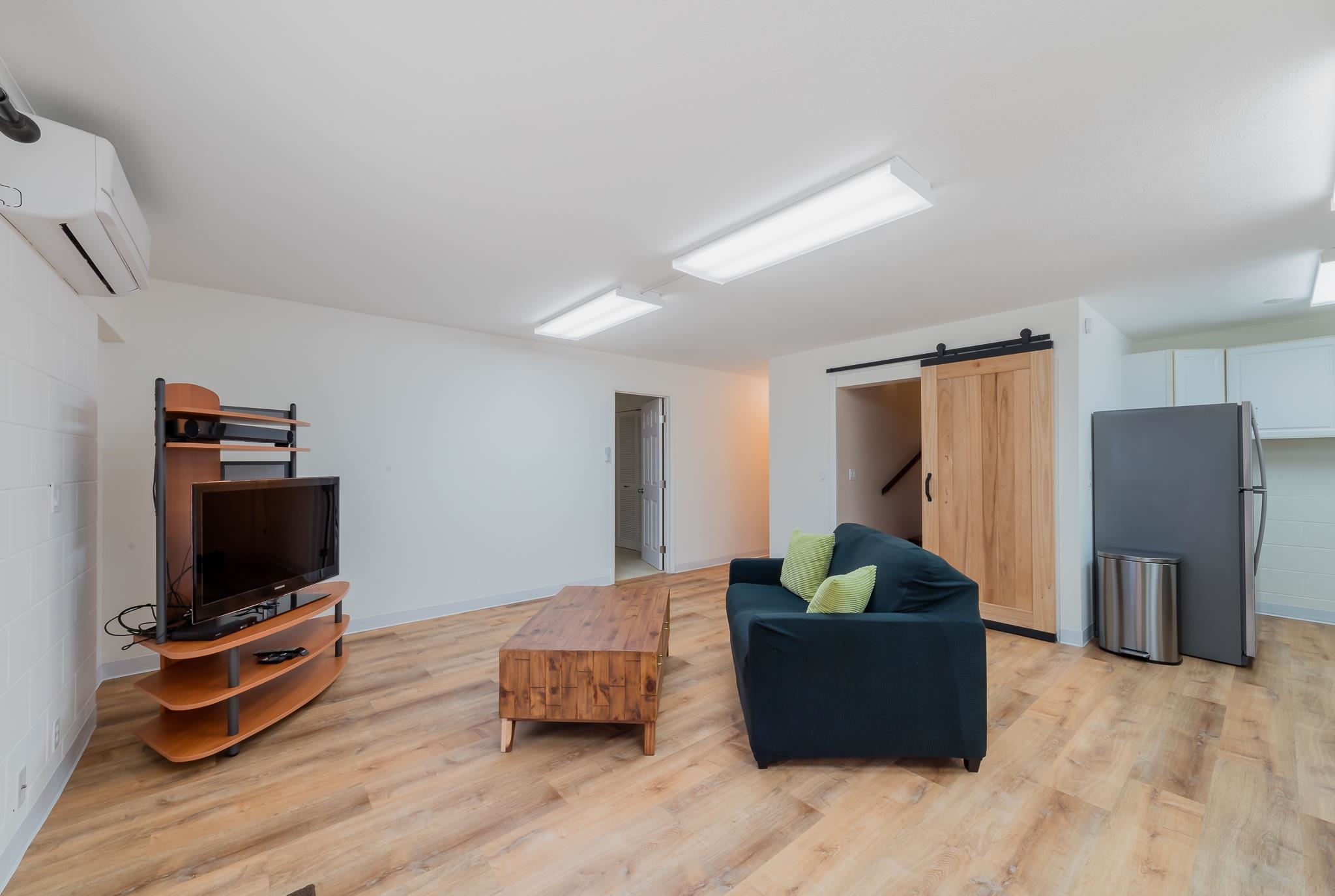 2679  Kamelani Loop Country Club Estate, Pukalani home - photo 37 of 50