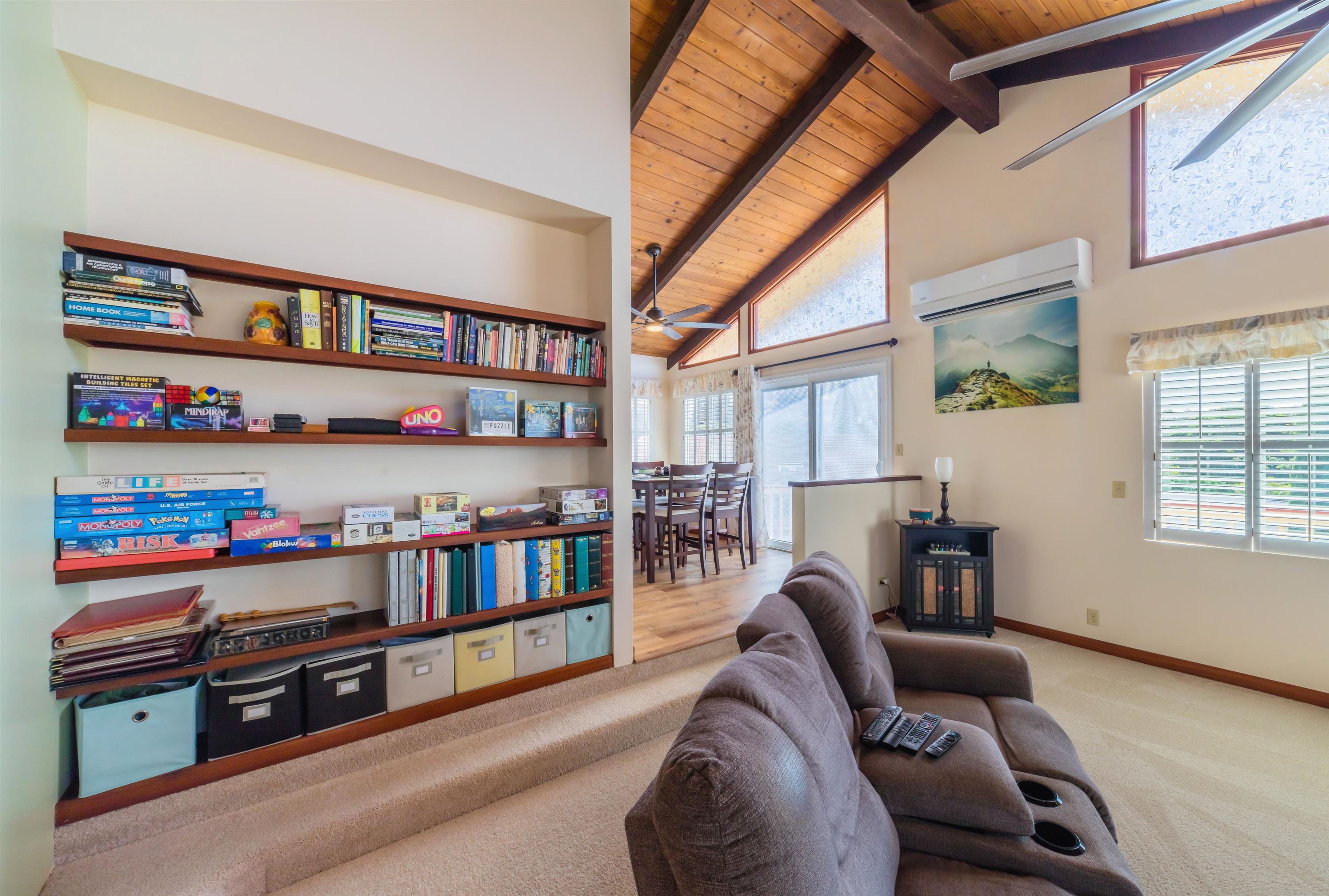 2679  Kamelani Loop Country Club Estate, Pukalani home - photo 6 of 50