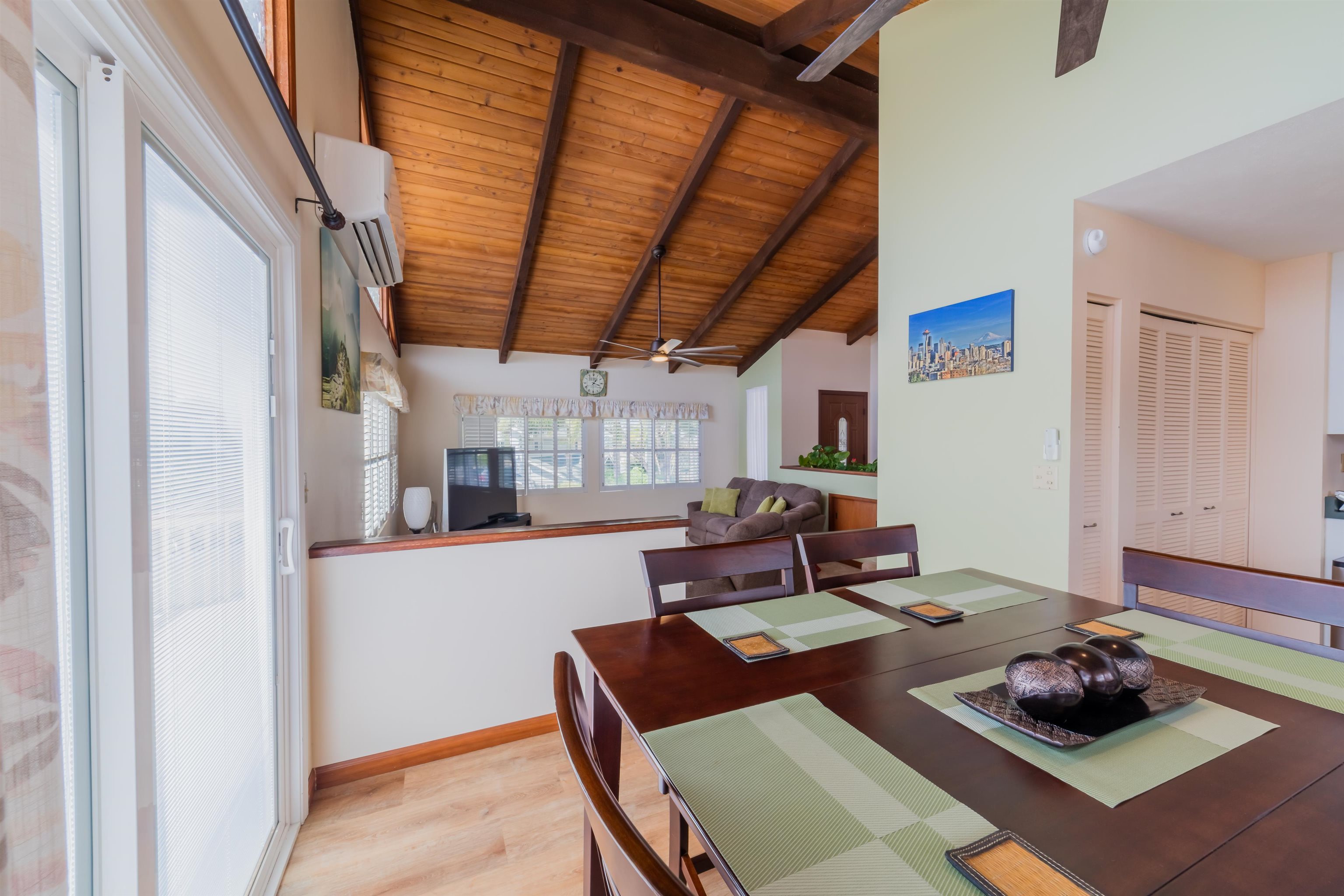 2679  Kamelani Loop Country Club Estate, Pukalani home - photo 7 of 50