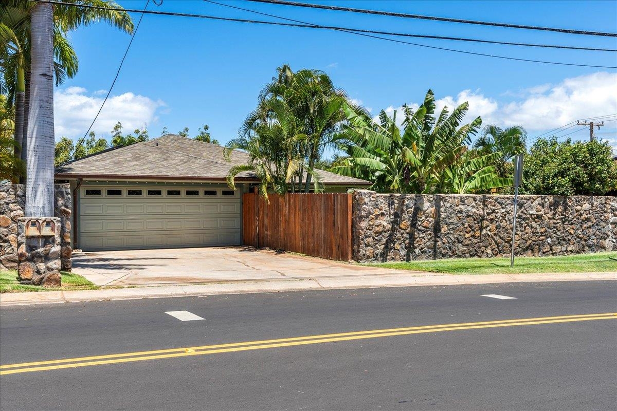 2688  Ohina St Keonekai, Kihei home - photo 4 of 45