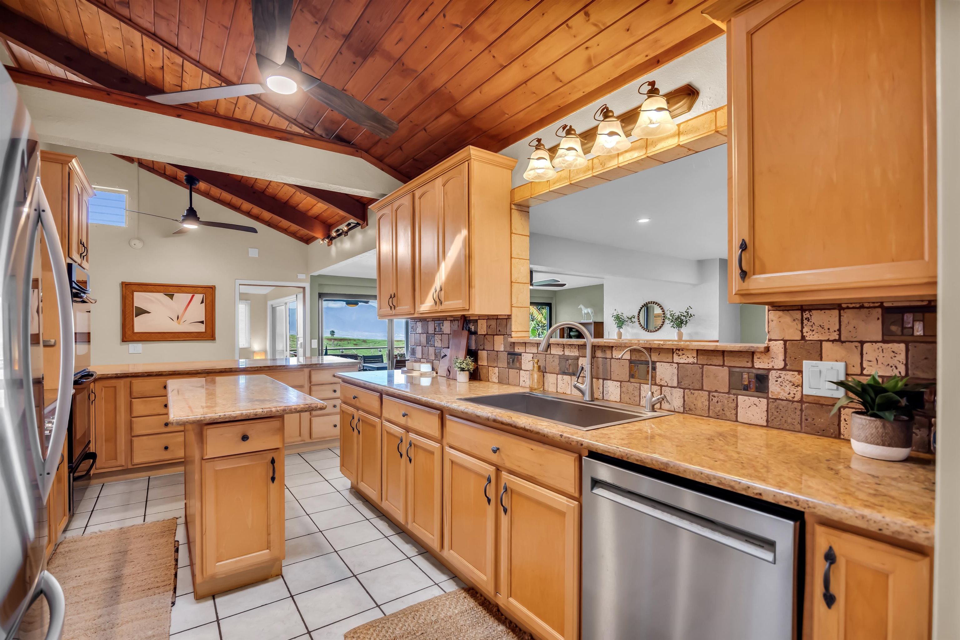 2690  Akalani Loop Pukalani, Pukalani home - photo 3 of 46