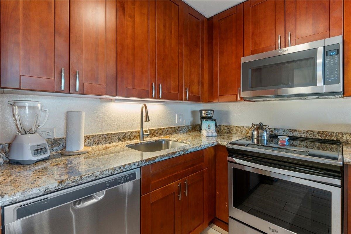 Kamaole Sands condo # 10-108, Kihei, Hawaii - photo 26 of 50