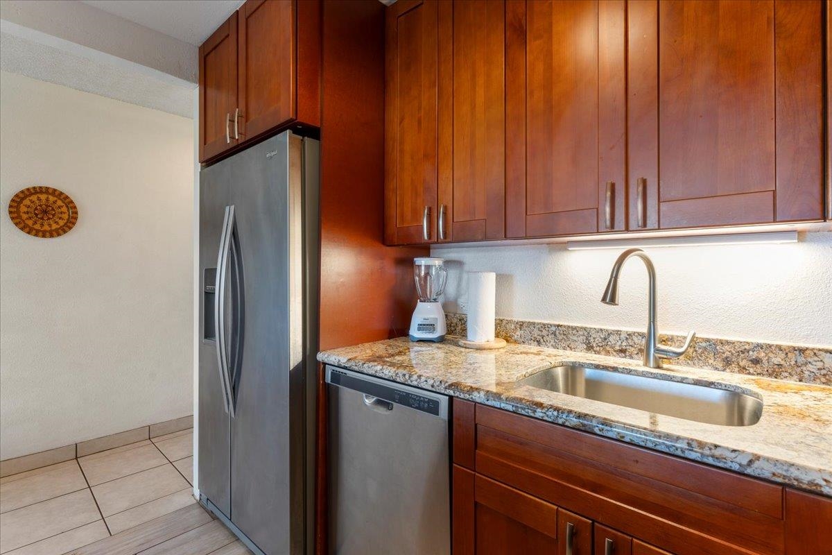 Kamaole Sands condo # 10-108, Kihei, Hawaii - photo 27 of 50