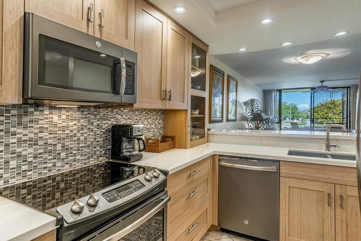 Kamaole Sands condo # 10-116, Kihei, Hawaii - photo 2 of 30