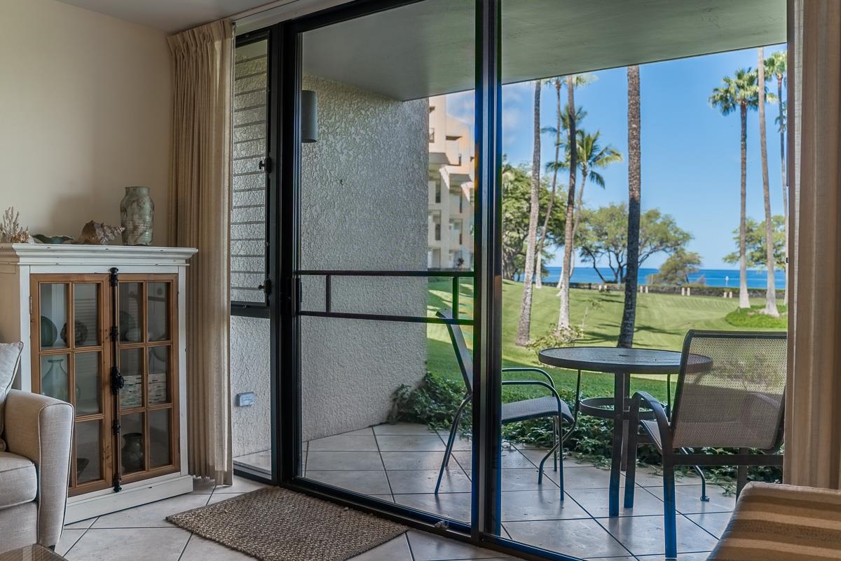 Kamaole Sands condo # 10-116, Kihei, Hawaii - photo 5 of 30