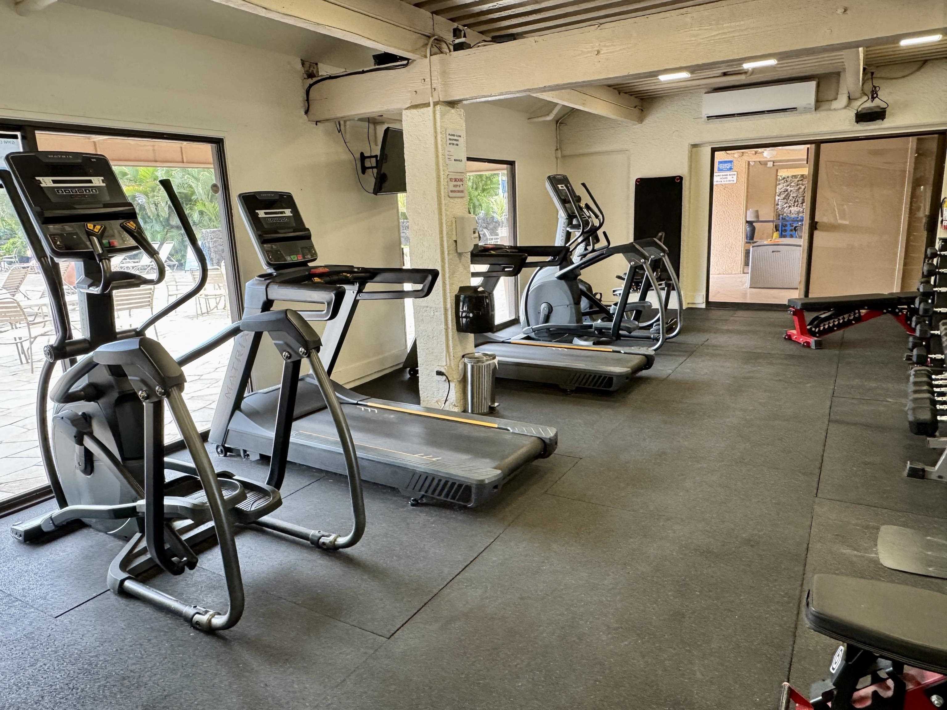 Kamaole Sands condo # 10213, Kihei, Hawaii - photo 32 of 37