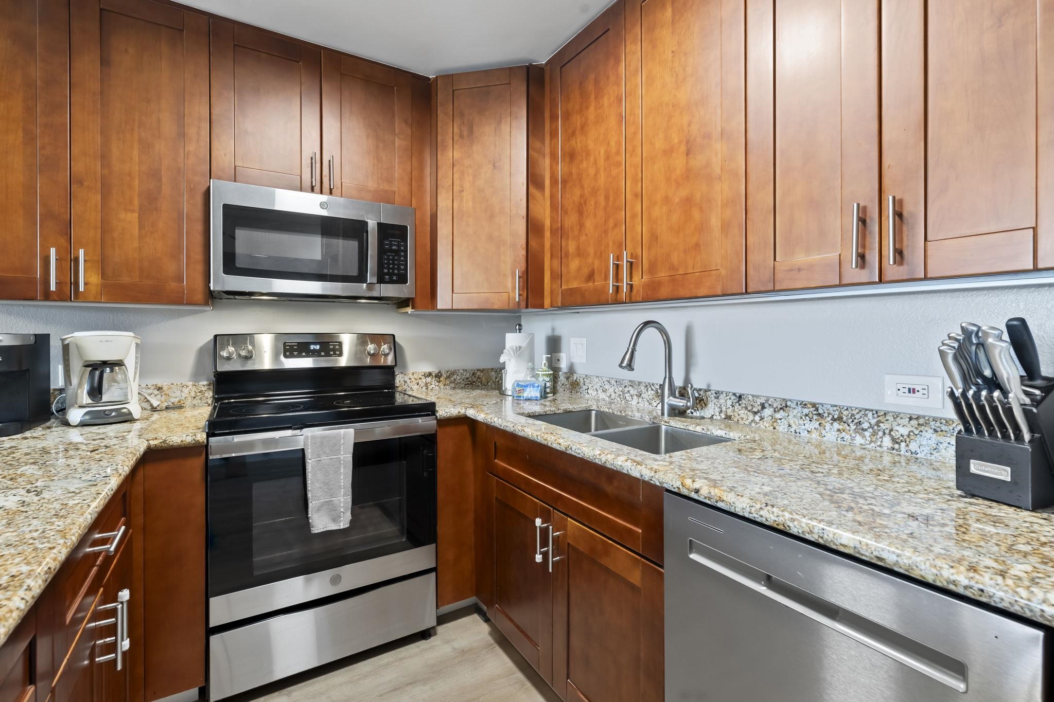 Kamaole Sands condo # 10-313, Kihei, Hawaii - photo 13 of 50