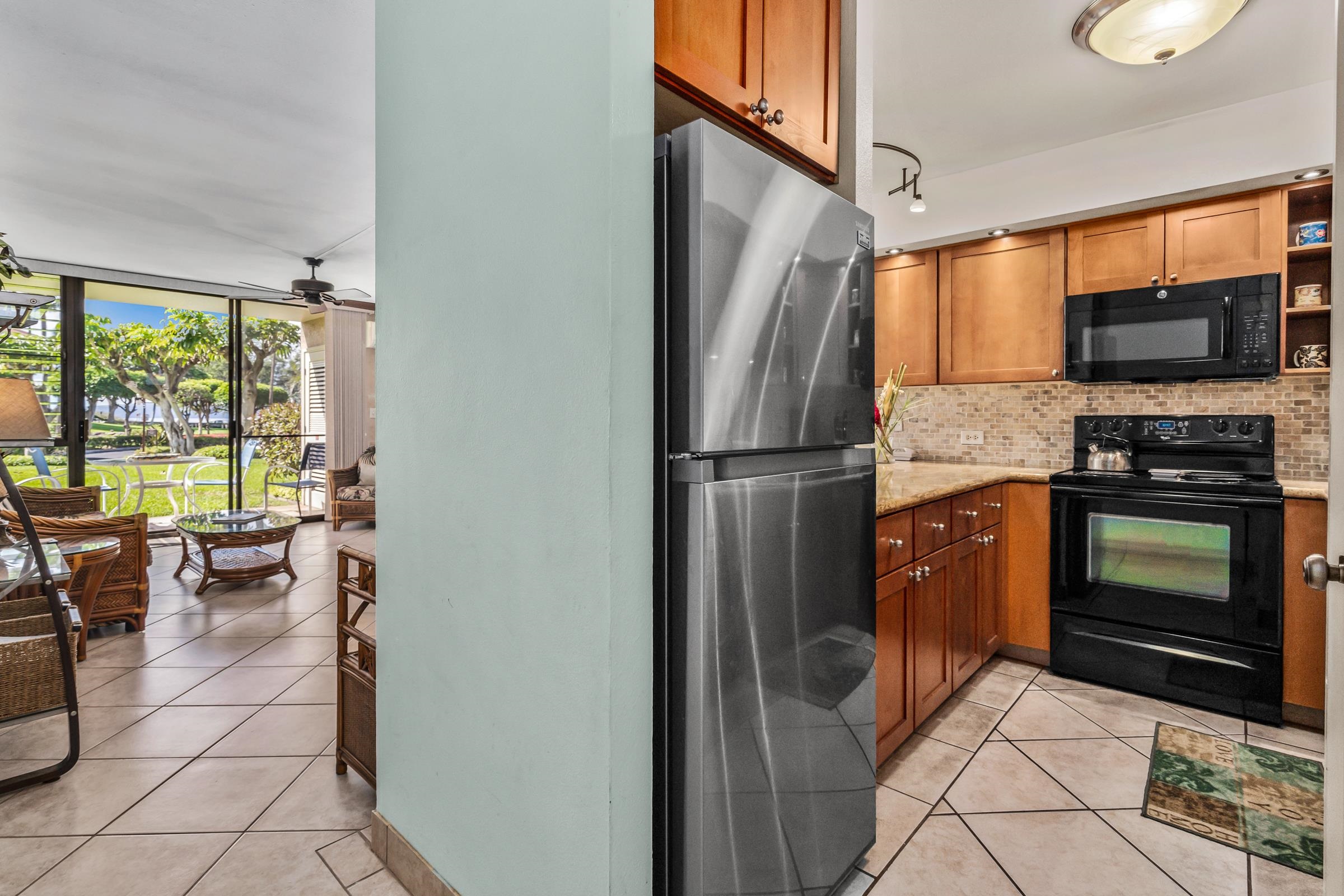 Kamaole Sands condo # 1106, Kihei, Hawaii - photo 10 of 30