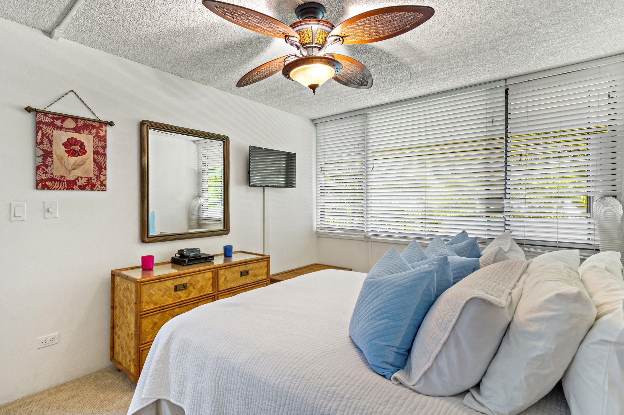 Kamaole Sands condo # 3-202, Kihei, Hawaii - photo 16 of 44