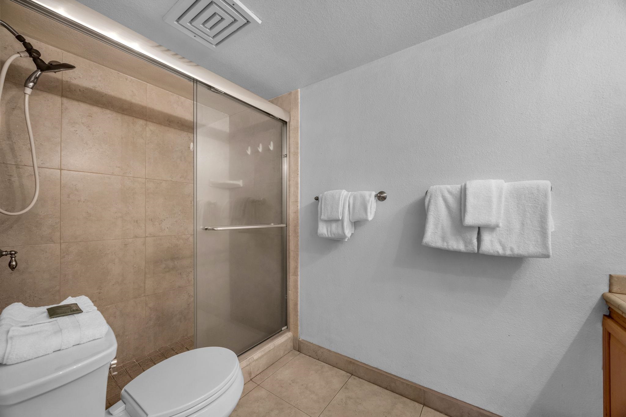 Kamaole Sands condo # 3-403, Kihei, Hawaii - photo 18 of 39