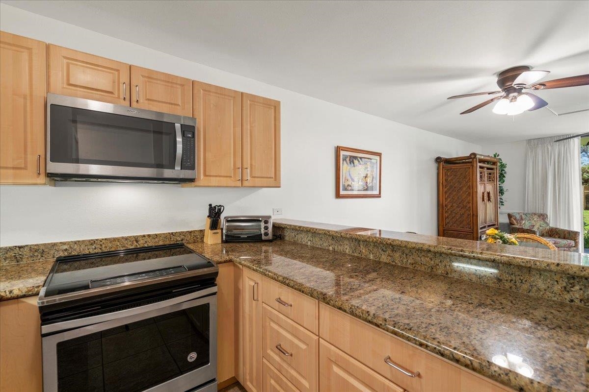 Kamaole Sands condo # 4-113, Kihei, Hawaii - photo 17 of 43