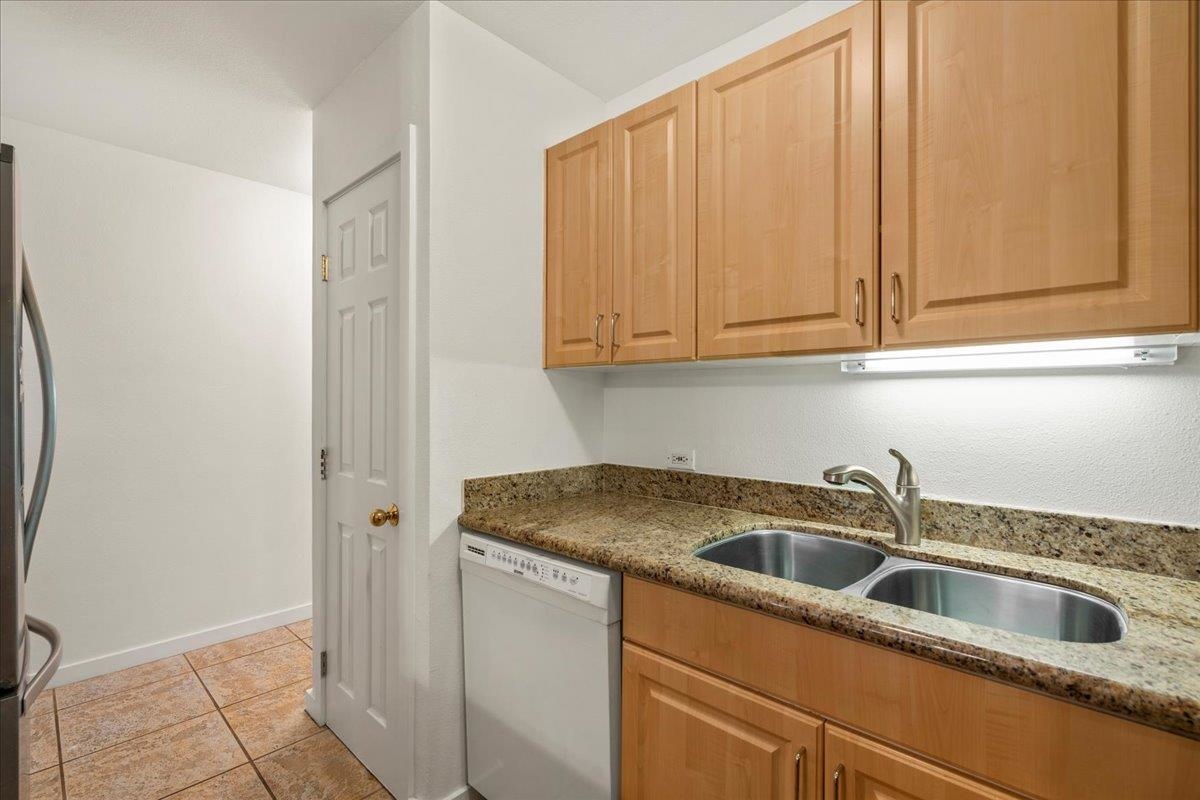 Kamaole Sands condo # 4-113, Kihei, Hawaii - photo 18 of 43