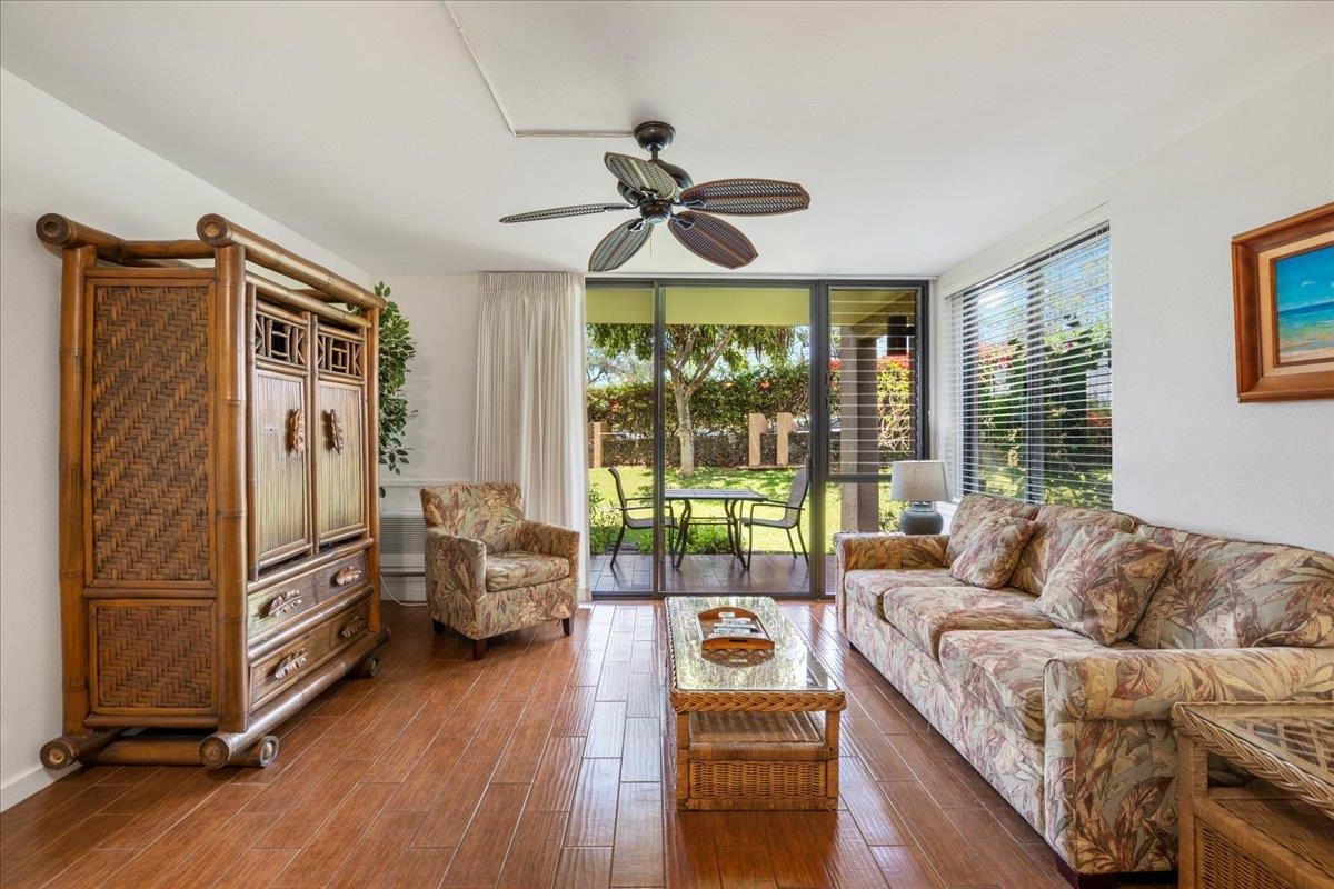 Kamaole Sands condo # 4-113, Kihei, Hawaii - photo 10 of 43