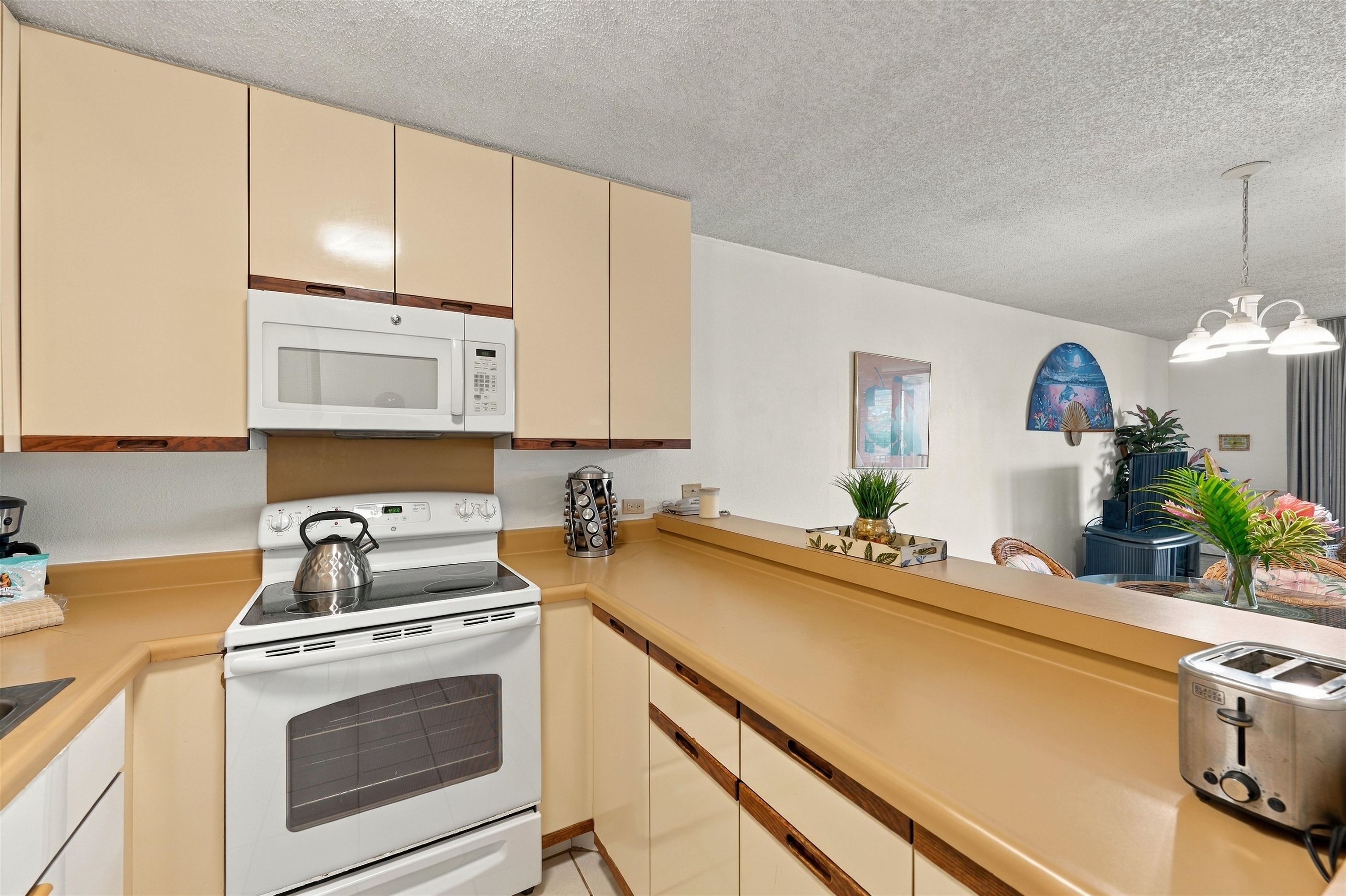 Kamaole Sands condo # 4-205, Kihei, Hawaii - photo 12 of 44