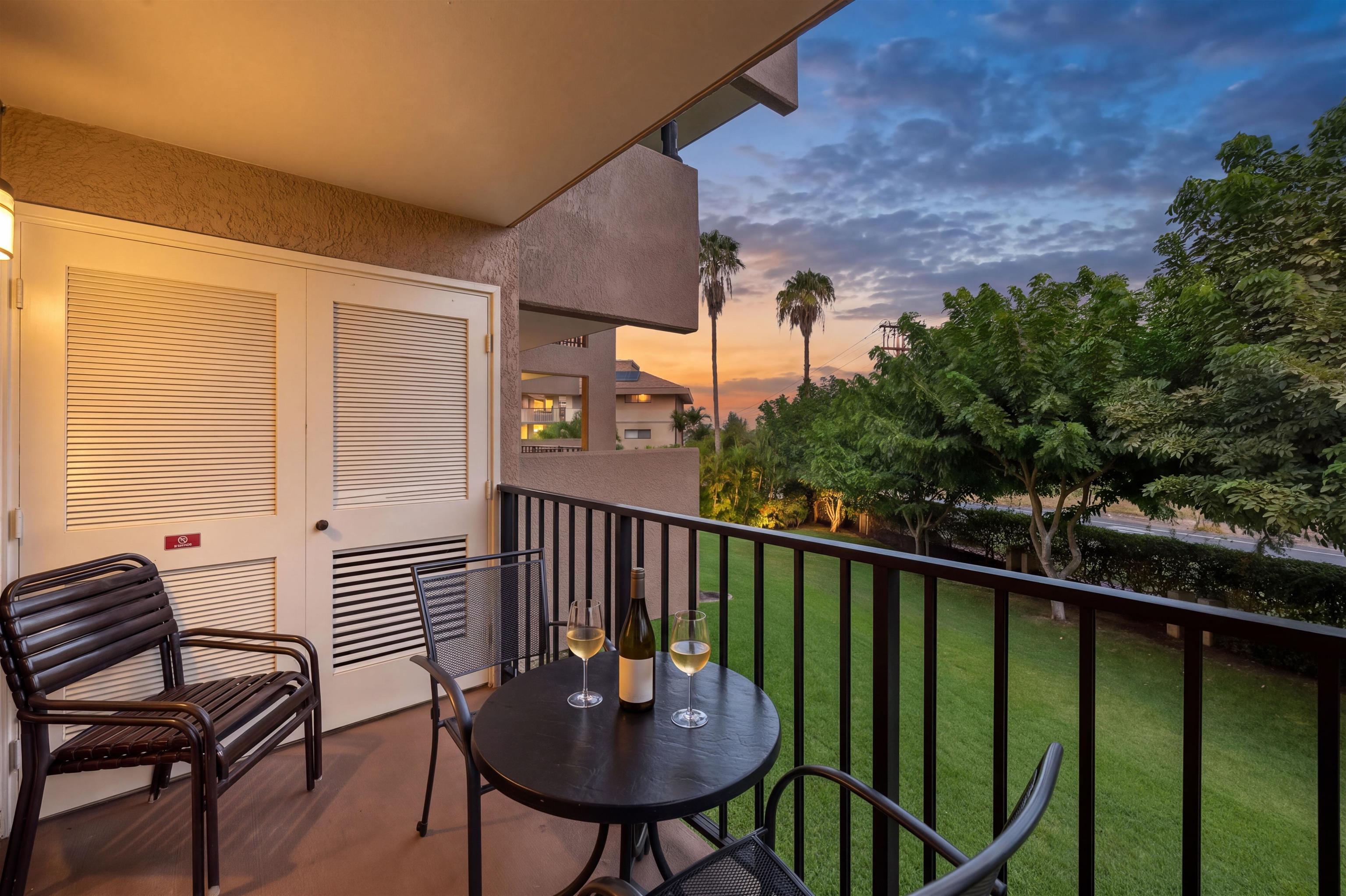 Kamaole Sands condo # 4-205, Kihei, Hawaii - photo 24 of 44