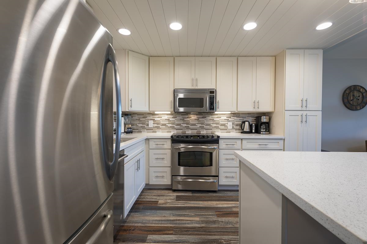 Kamaole Sands condo # 4-309, Kihei, Hawaii - photo 7 of 24