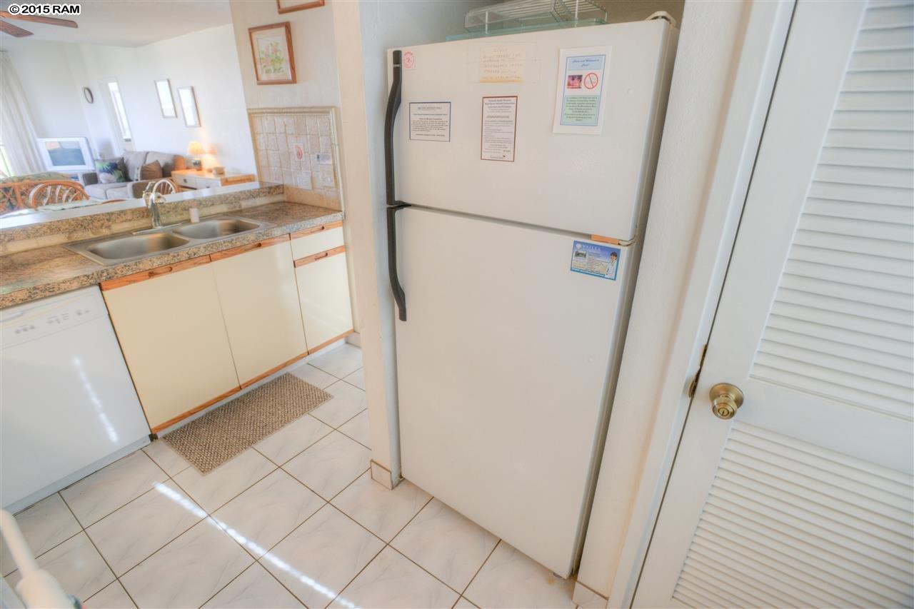 Kamaole Sands condo # 4-401, Kihei, Hawaii - photo 12 of 22