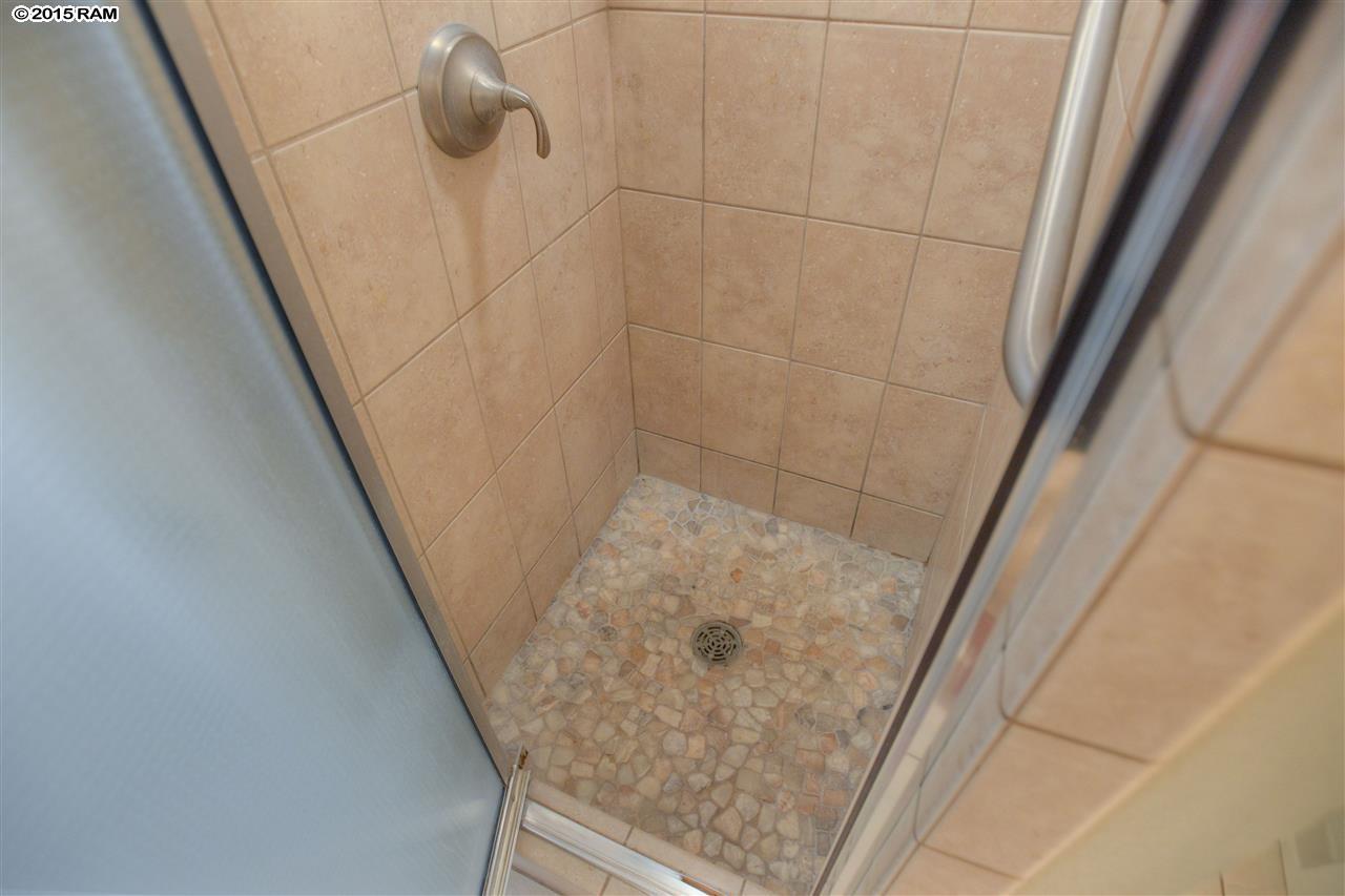 Kamaole Sands condo # 4-401, Kihei, Hawaii - photo 15 of 22