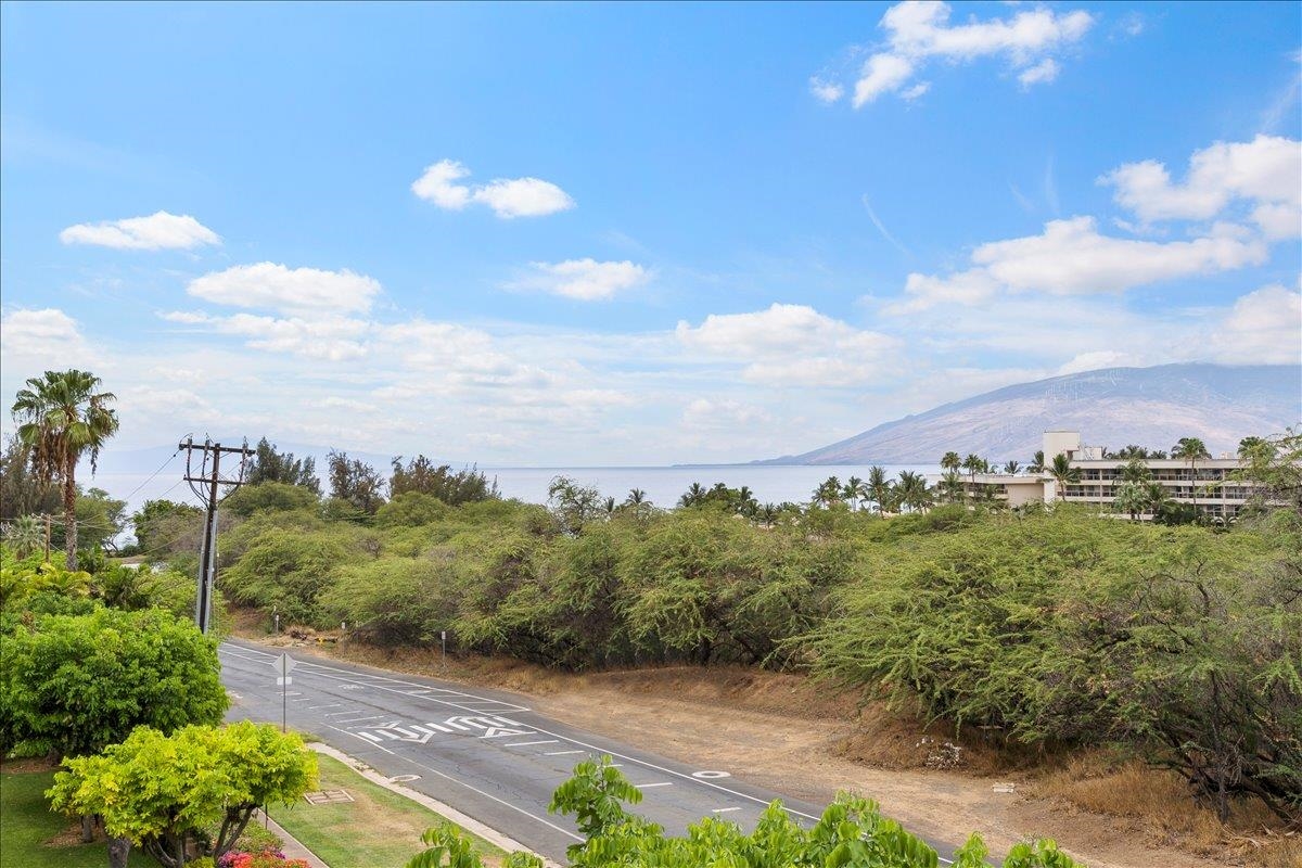 Kamaole Sands condo # 4412, Kihei, Hawaii - photo 16 of 31