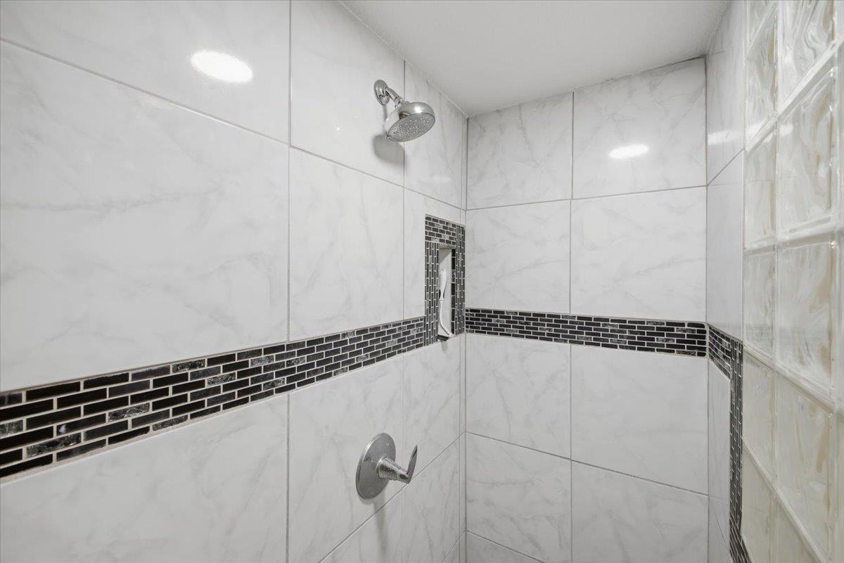 Kamaole Sands condo # 5-114, Kihei, Hawaii - photo 28 of 47