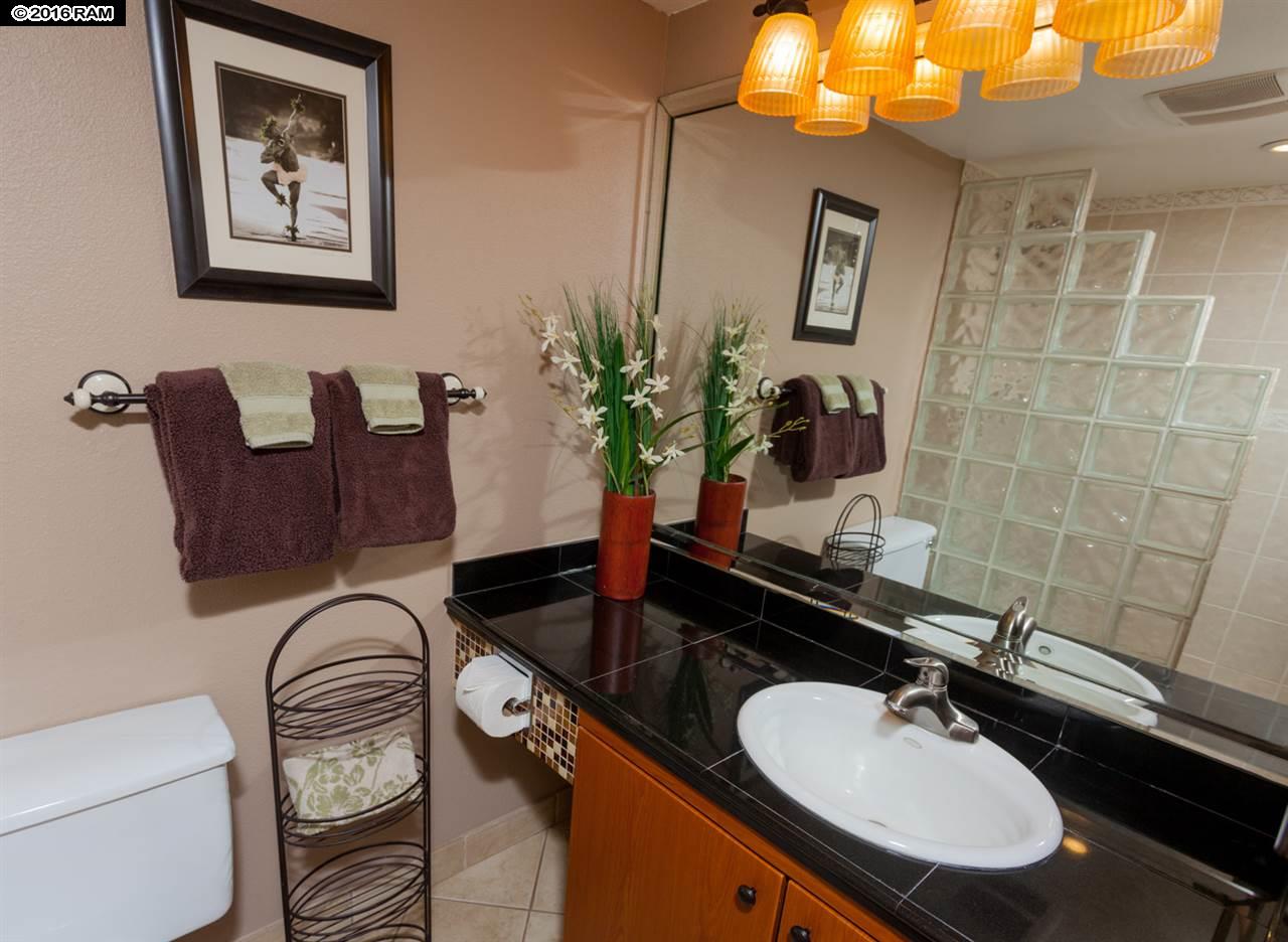 Kamaole Sands condo # 5-202, Kihei, Hawaii - photo 9 of 29