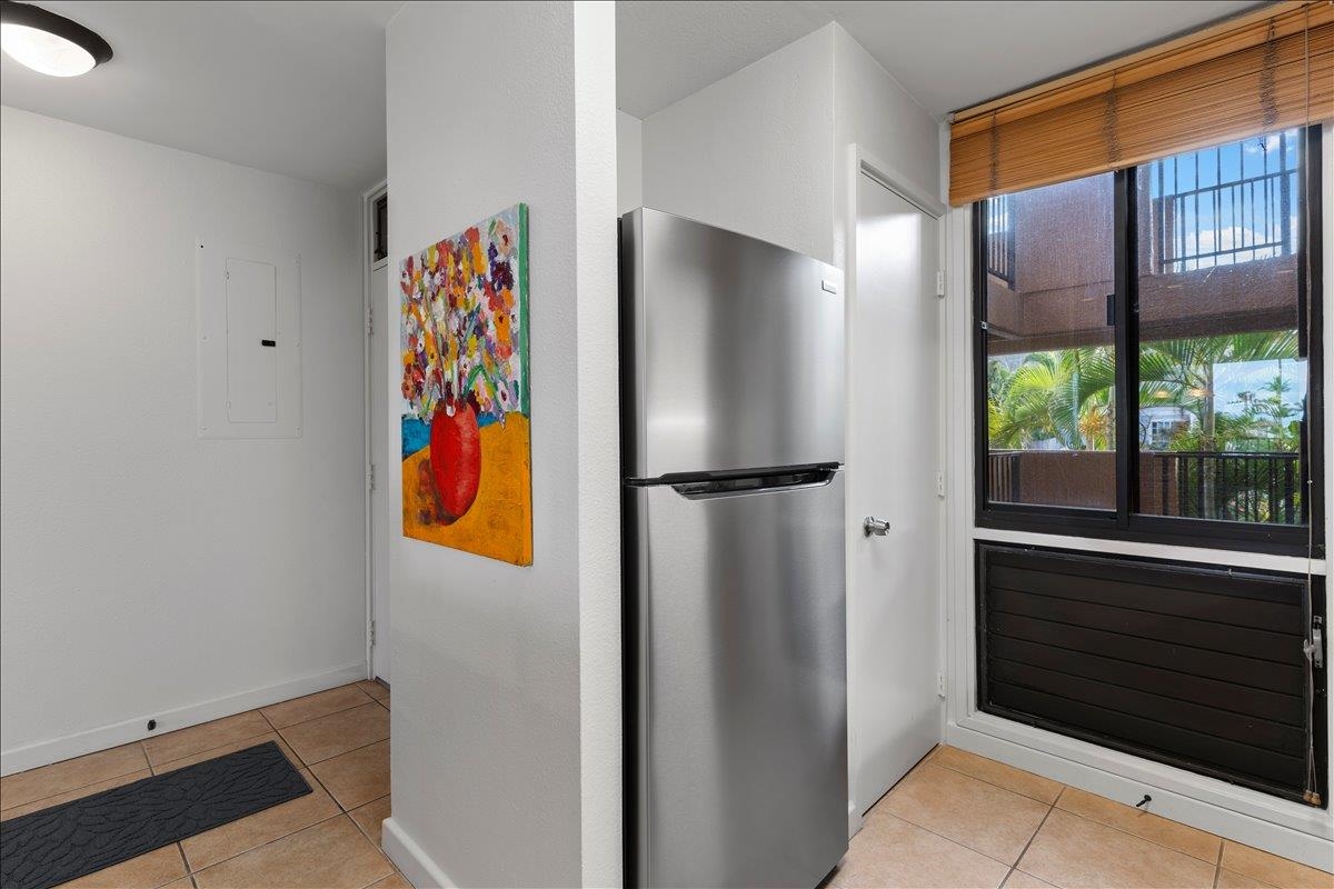 Kamaole Sands condo # 5-205, Kihei, Hawaii - photo 12 of 43