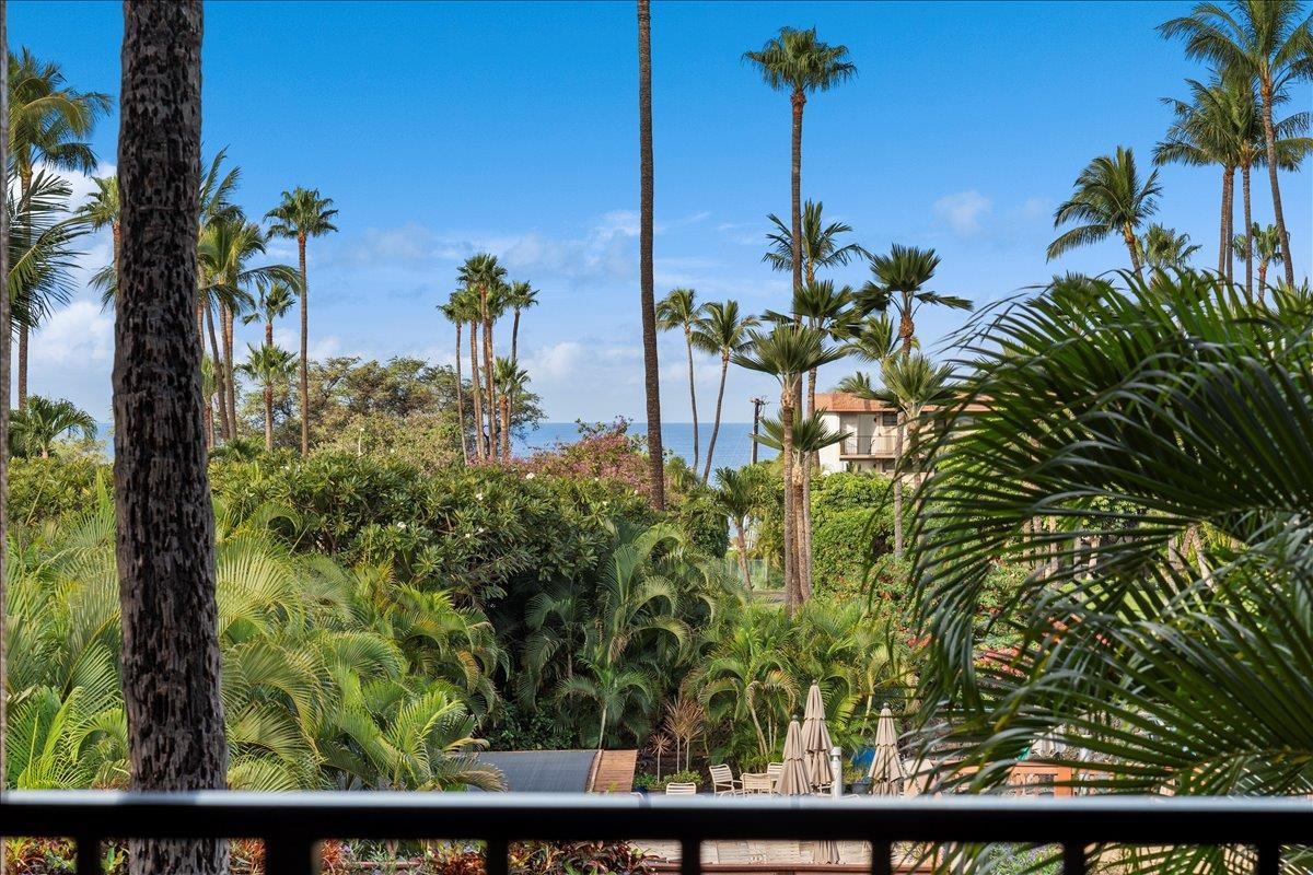 Kamaole Sands condo # 5-205, Kihei, Hawaii - photo 26 of 43