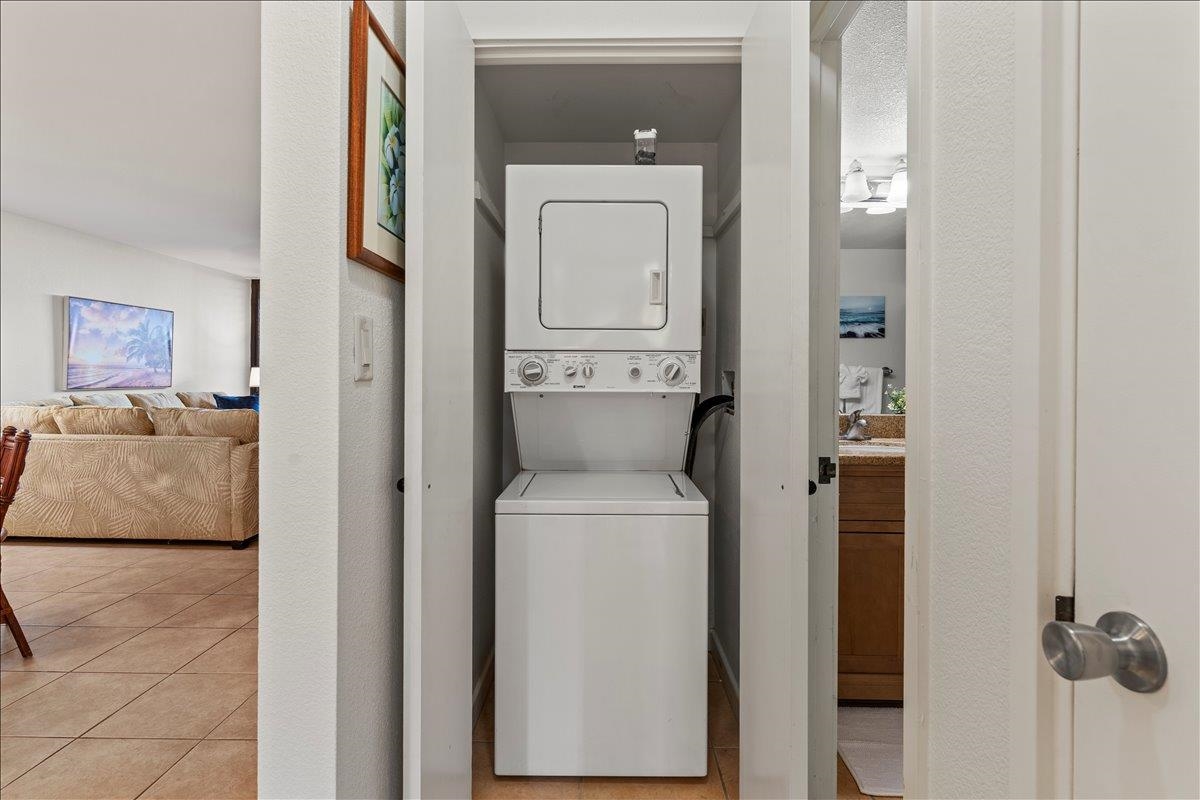 Kamaole Sands condo # 5-205, Kihei, Hawaii - photo 37 of 43