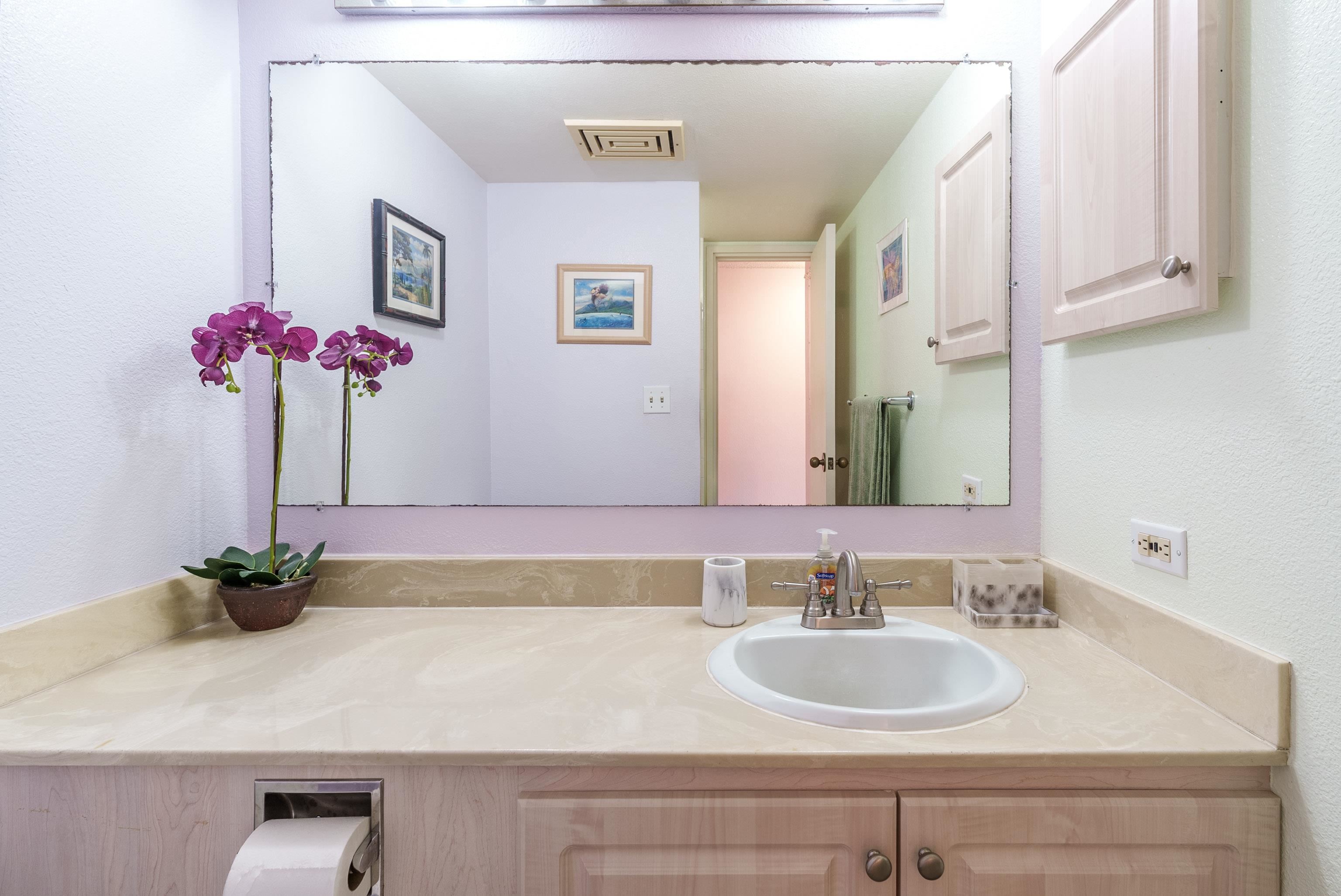 Kamaole Sands condo # 5-209, Kihei, Hawaii - photo 18 of 38