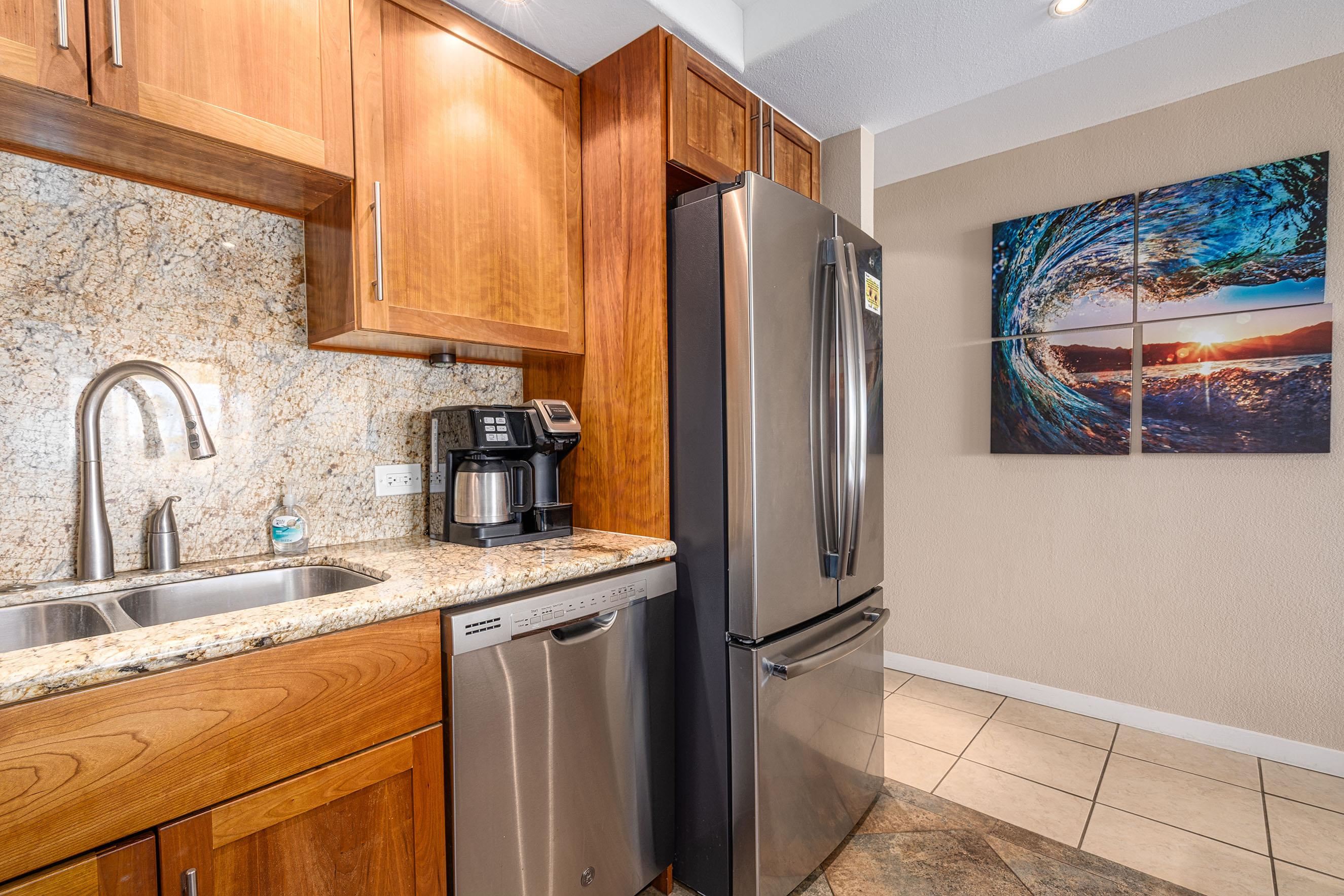 Kamaole Sands condo # 5-303, Kihei, Hawaii - photo 12 of 41