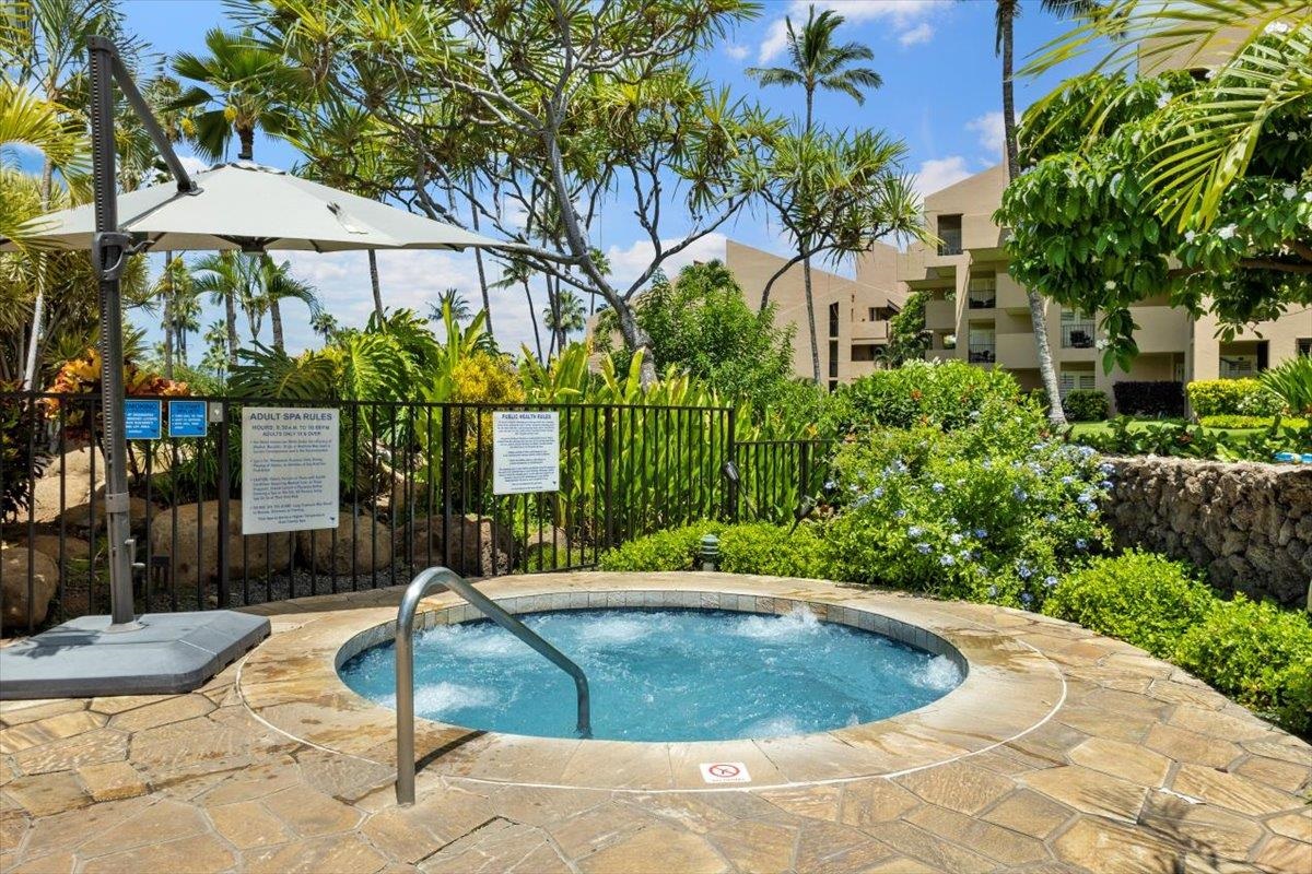 Kamaole Sands condo # 5-303, Kihei, Hawaii - photo 26 of 41