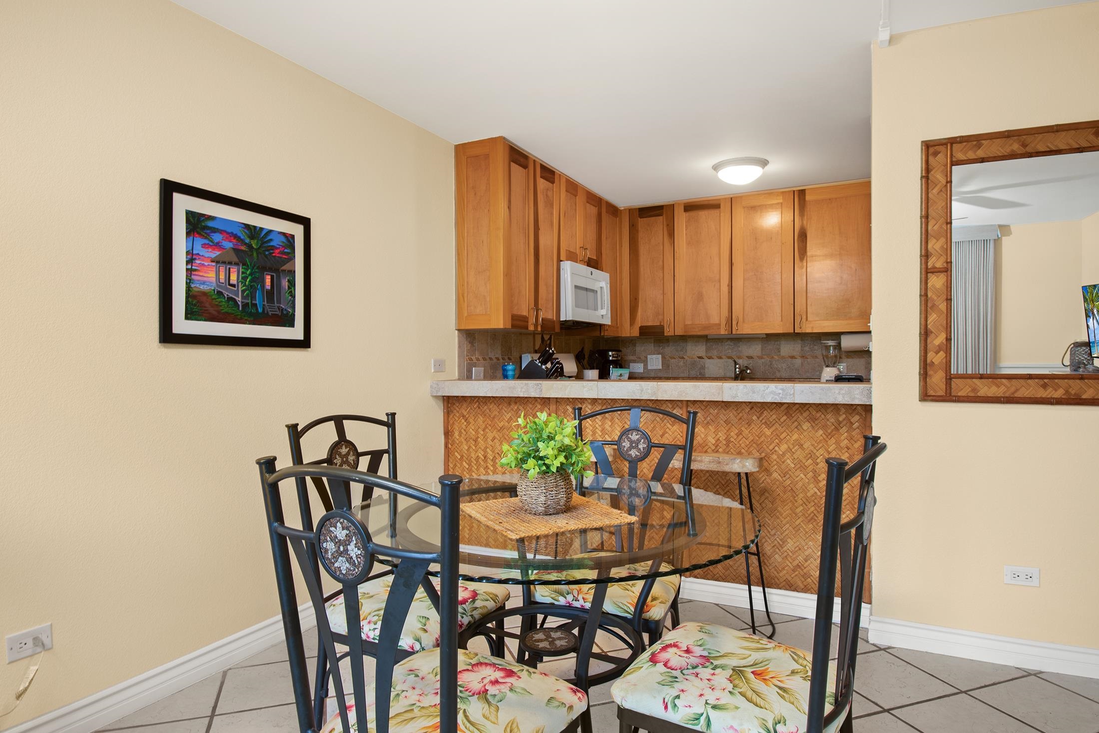 Kamaole Sands condo # 6-105, Kihei, Hawaii - photo 15 of 38