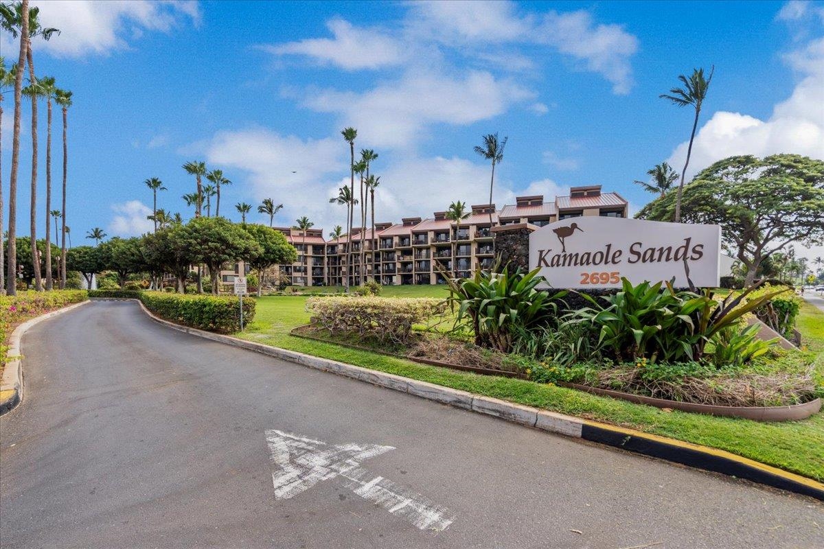 Kamaole Sands condo # 6-109, Kihei, Hawaii - photo 2 of 50