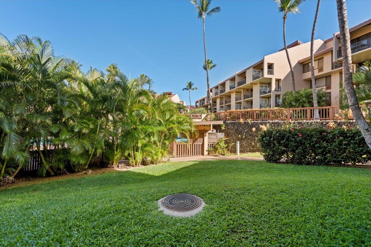 Kamaole Sands condo # 6-109, Kihei, Hawaii - photo 21 of 50