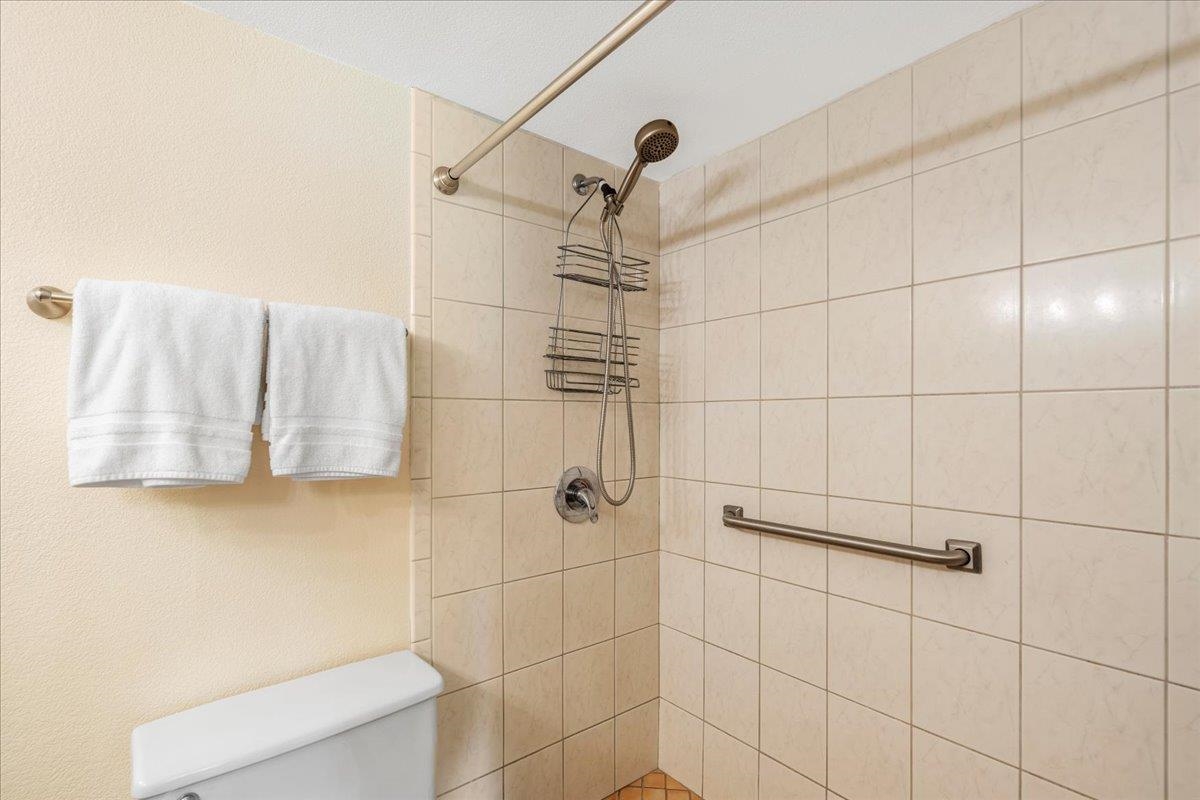 Kamaole Sands condo # 6-109, Kihei, Hawaii - photo 30 of 50