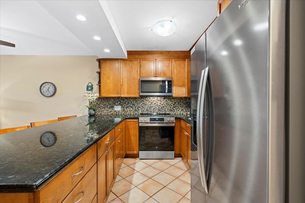 Kamaole Sands condo # 6-109, Kihei, Hawaii - photo 4 of 50