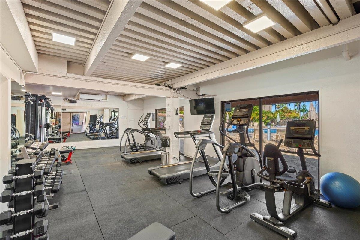 Kamaole Sands condo # 6-109, Kihei, Hawaii - photo 38 of 50