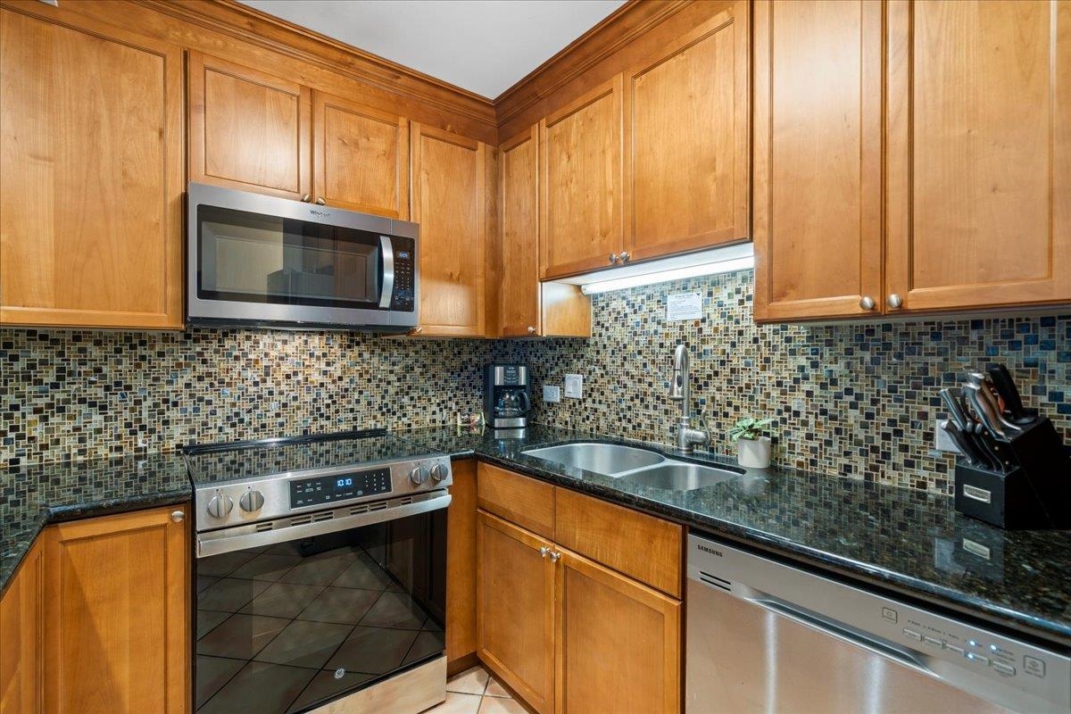 Kamaole Sands condo # 6-109, Kihei, Hawaii - photo 6 of 49