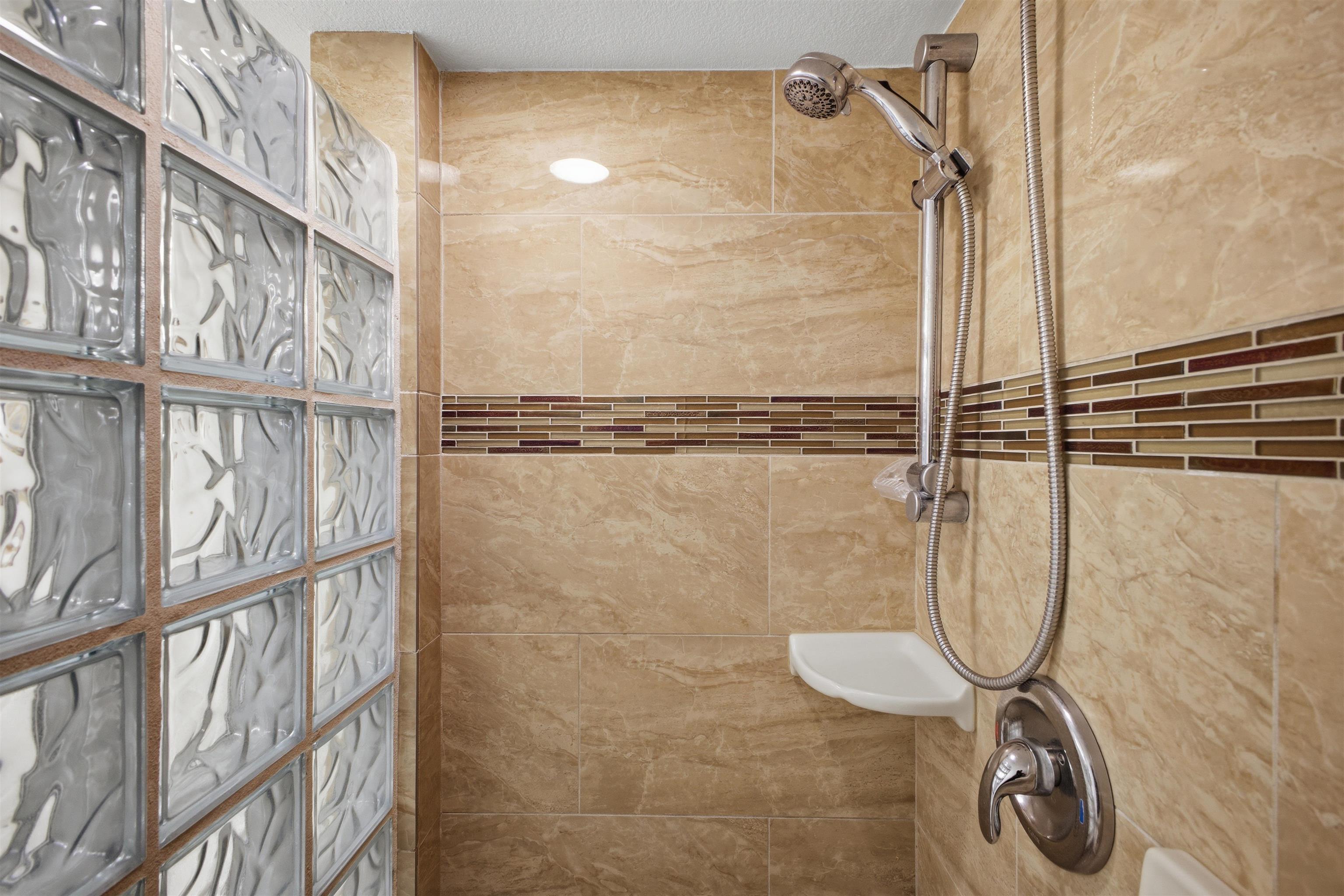 Kamaole Sands condo # 6-201, Kihei, Hawaii - photo 25 of 50