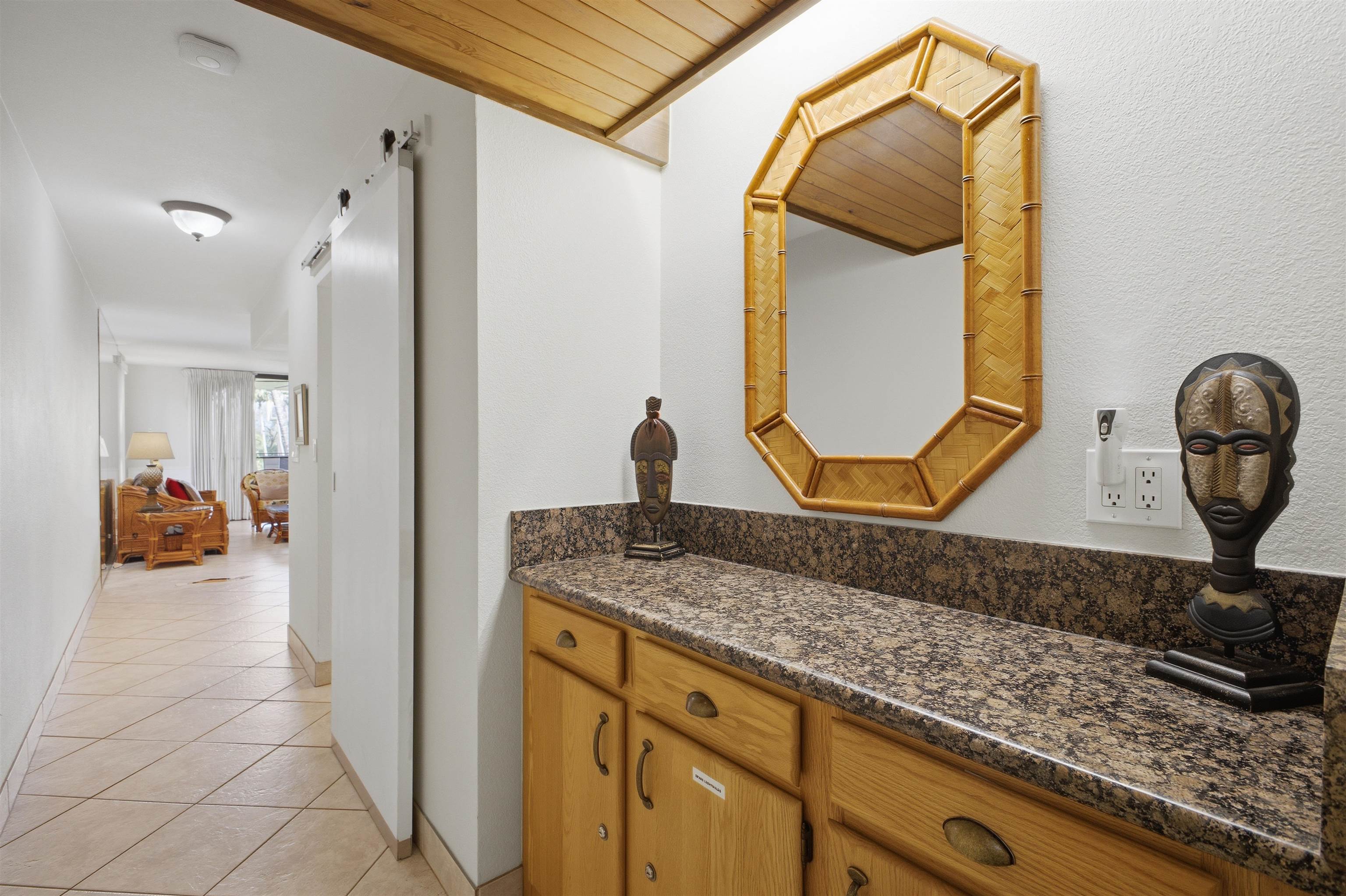 Kamaole Sands condo # 6-201, Kihei, Hawaii - photo 26 of 50