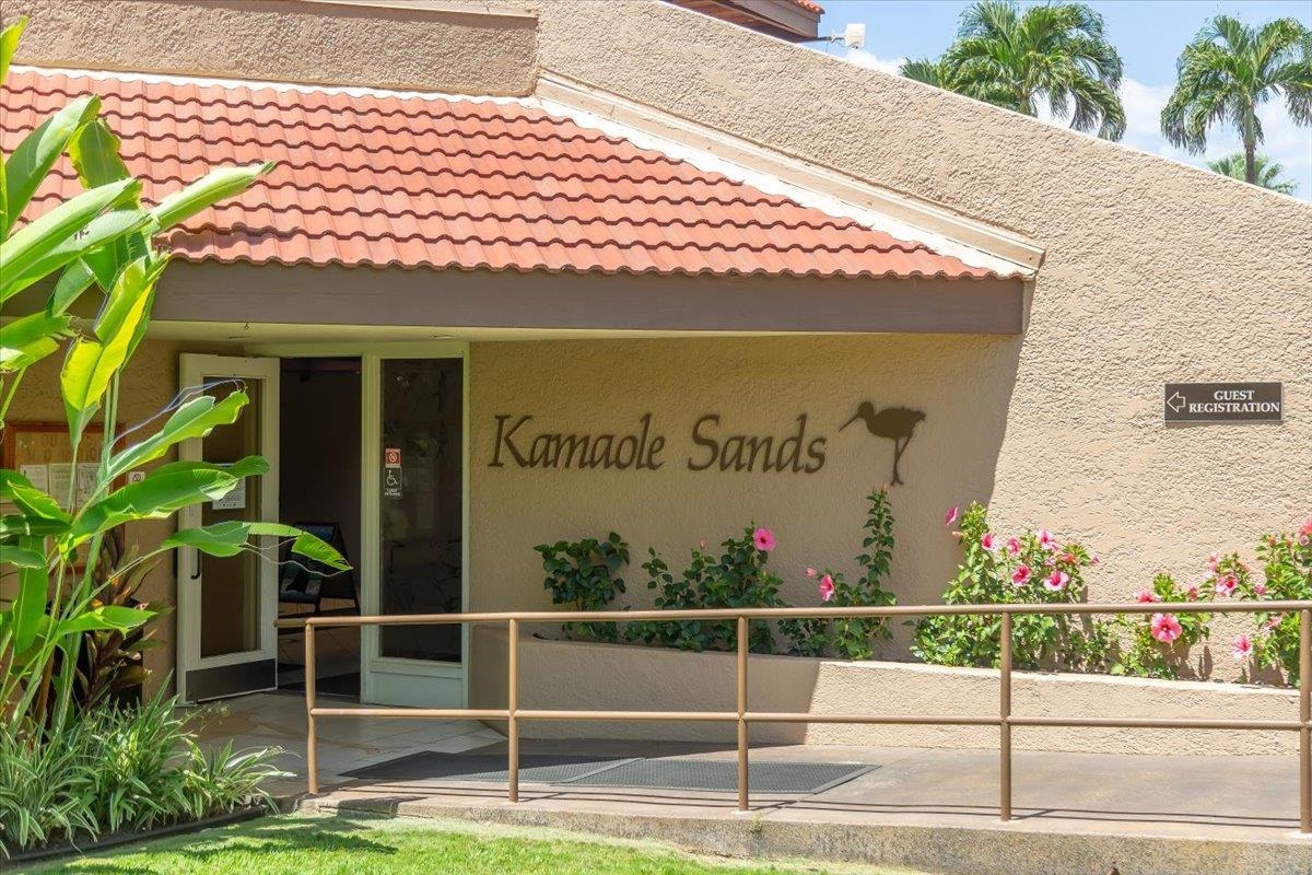 Kamaole Sands condo # 6-201, Kihei, Hawaii - photo 49 of 50