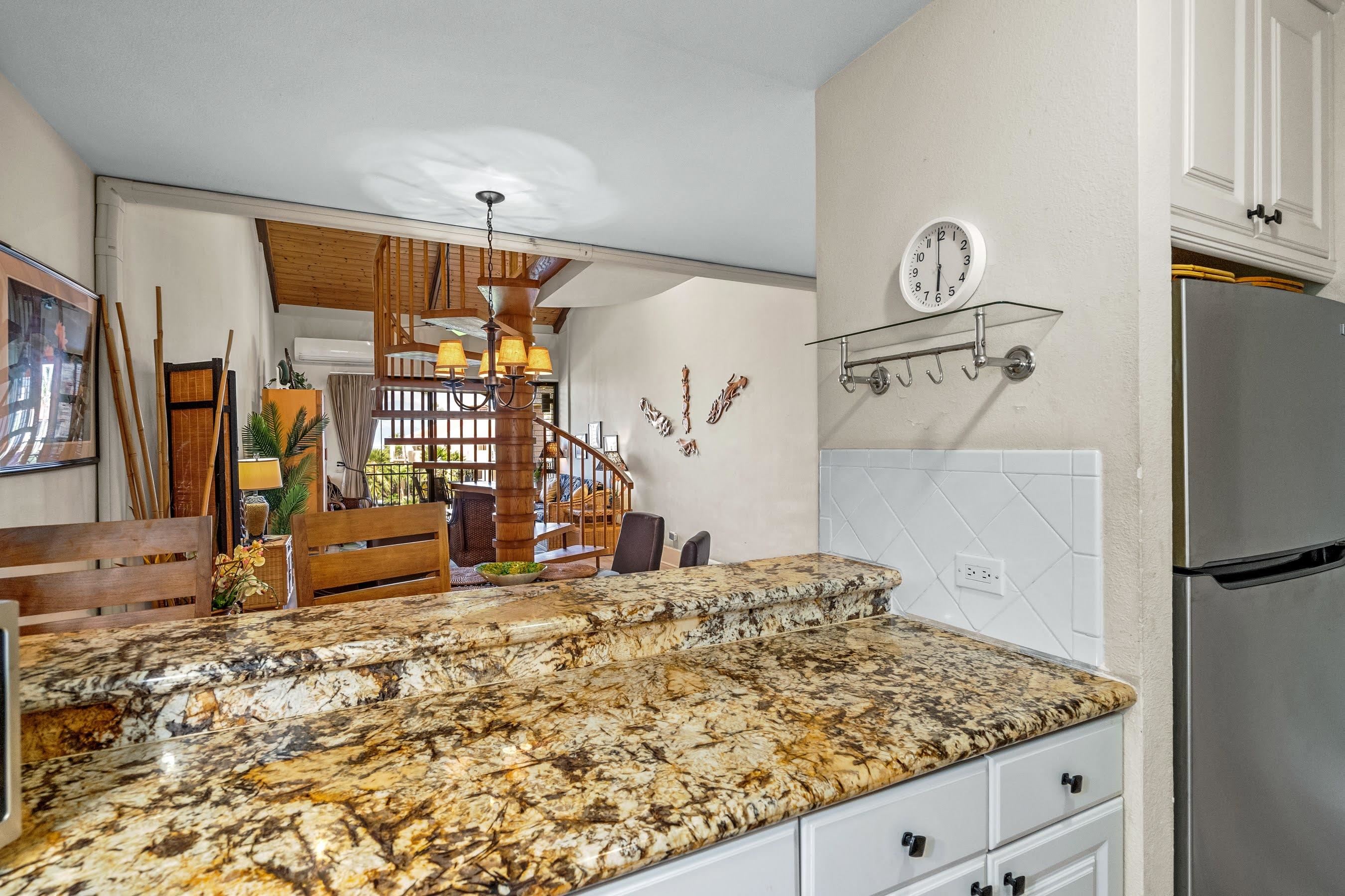 Kamaole Sands condo # 6-402, Kihei, Hawaii - photo 8 of 47