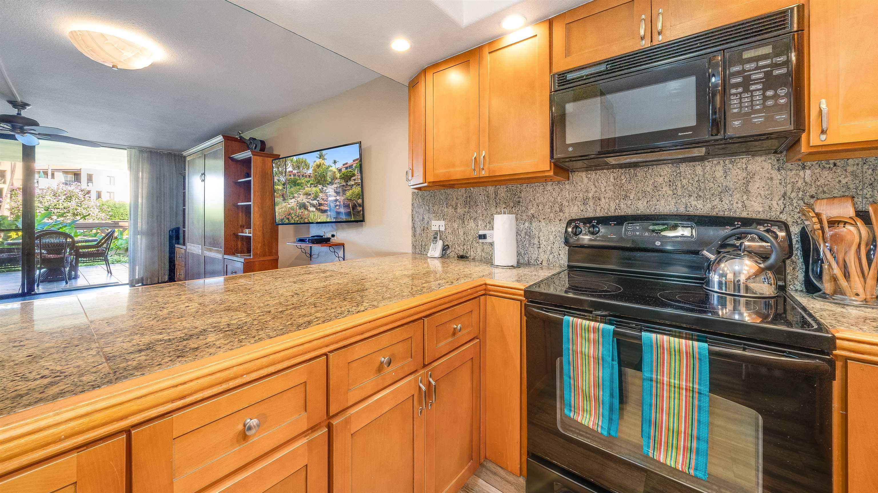 Kamaole Sands condo # 7-101, Kihei, Hawaii - photo 8 of 27