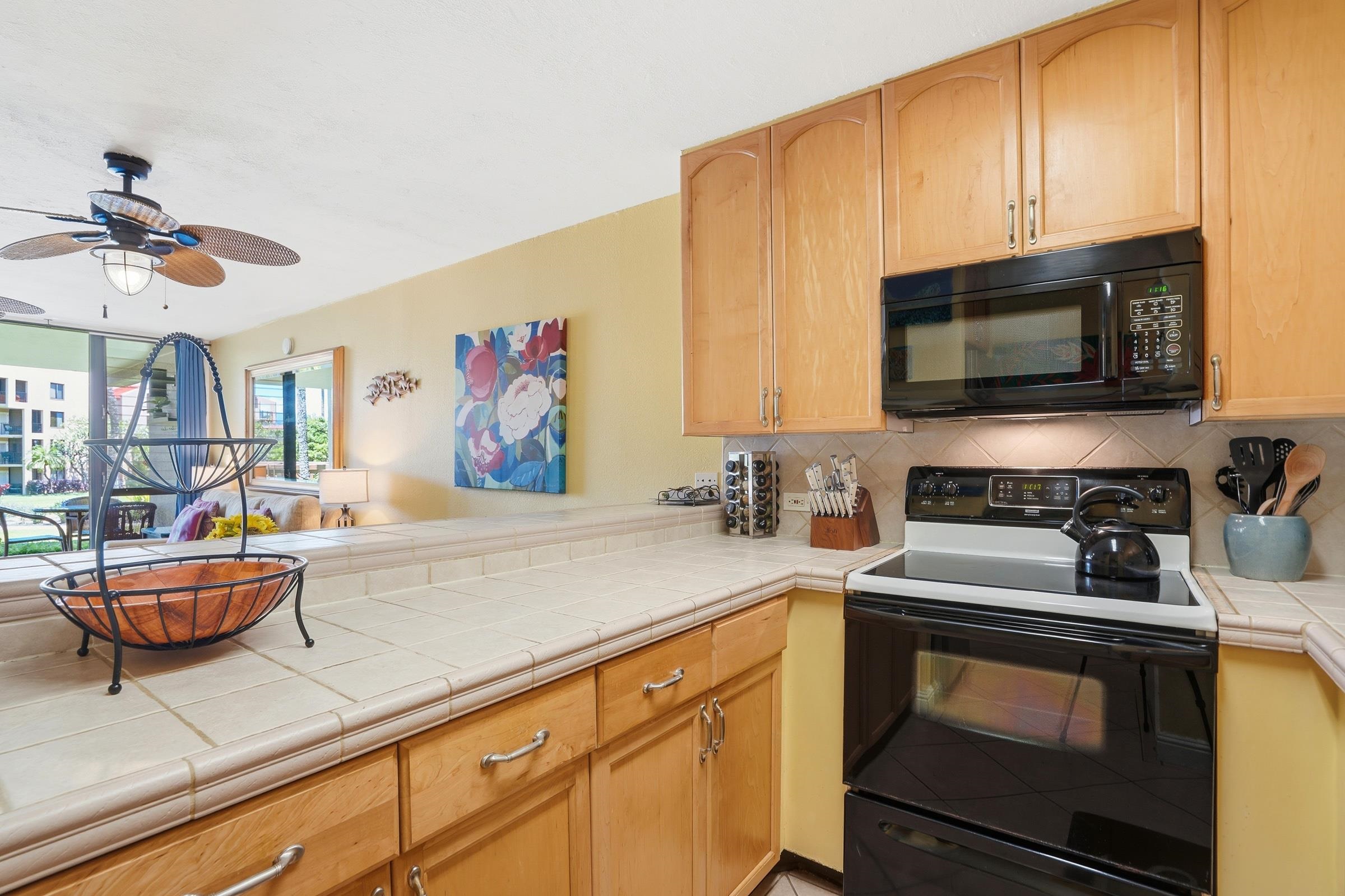 Kamaole Sands condo # 7-103, Kihei, Hawaii - photo 23 of 32