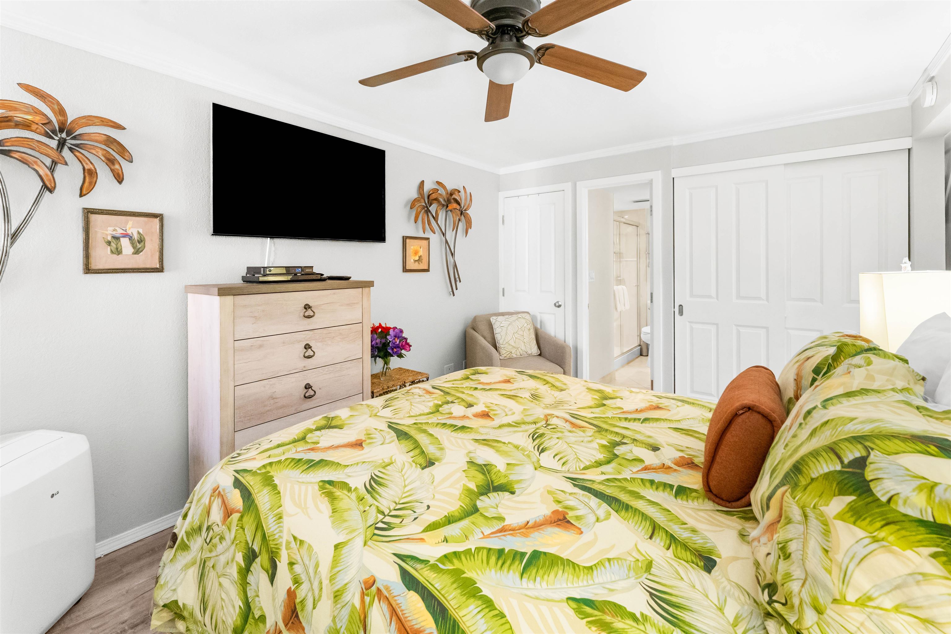 Kamaole Sands condo # 7-104, Kihei, Hawaii - photo 16 of 33