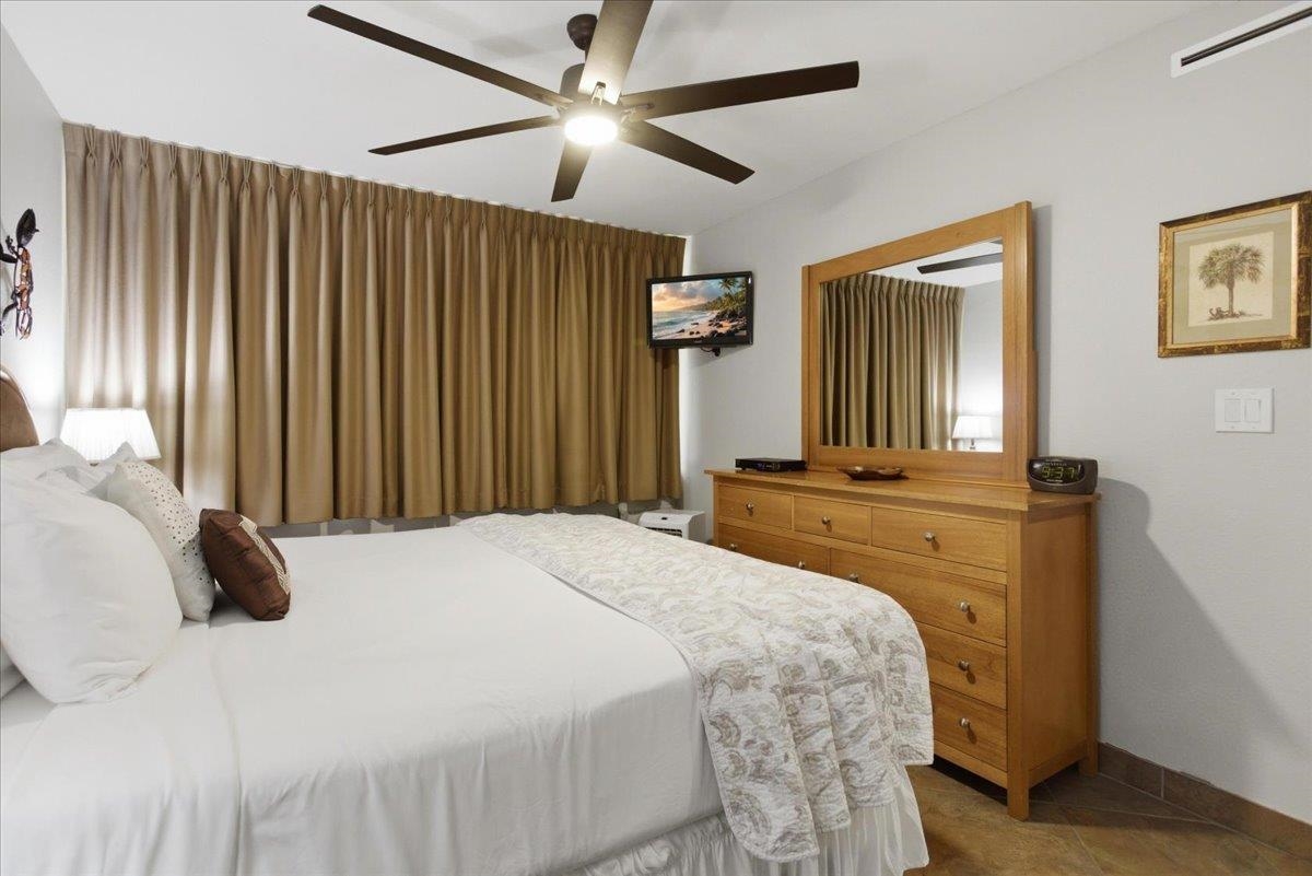 Kamaole Sands condo # 7-109, Kihei, Hawaii - photo 21 of 35